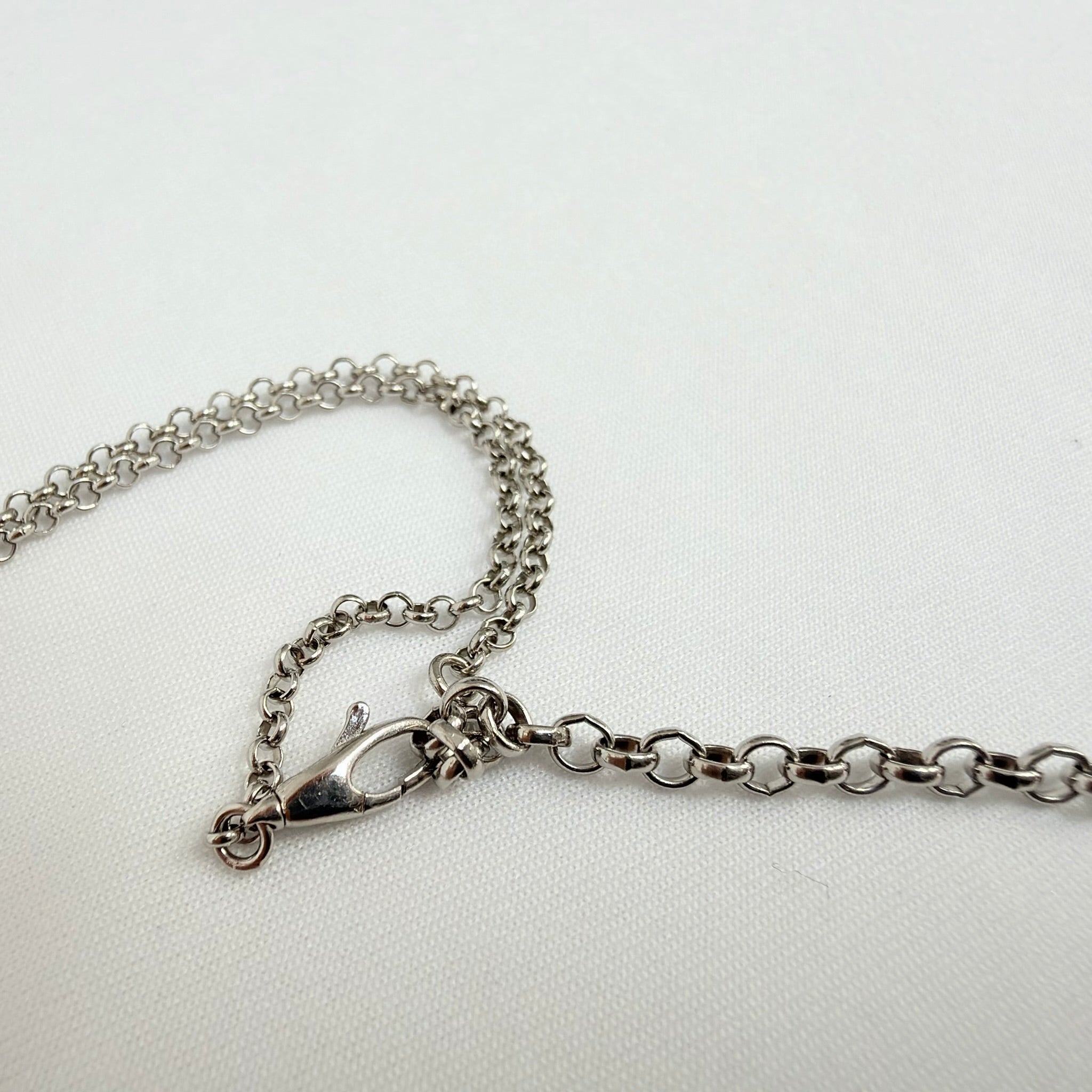 Gucci Blind for Love Heart Pendant 925 Sterling Silver Women's Necklace 18-20 inches With Packaging