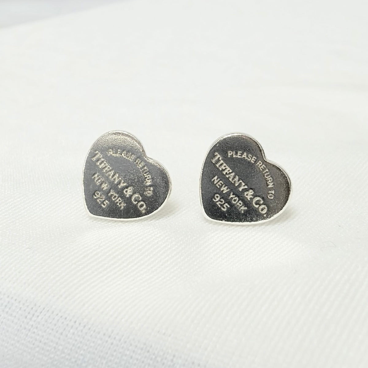 Tiffany & Co. 925 Sterling Silver Mini Heart Tag Butterfly Stud Earrings Women return to Tiffany With Pouch