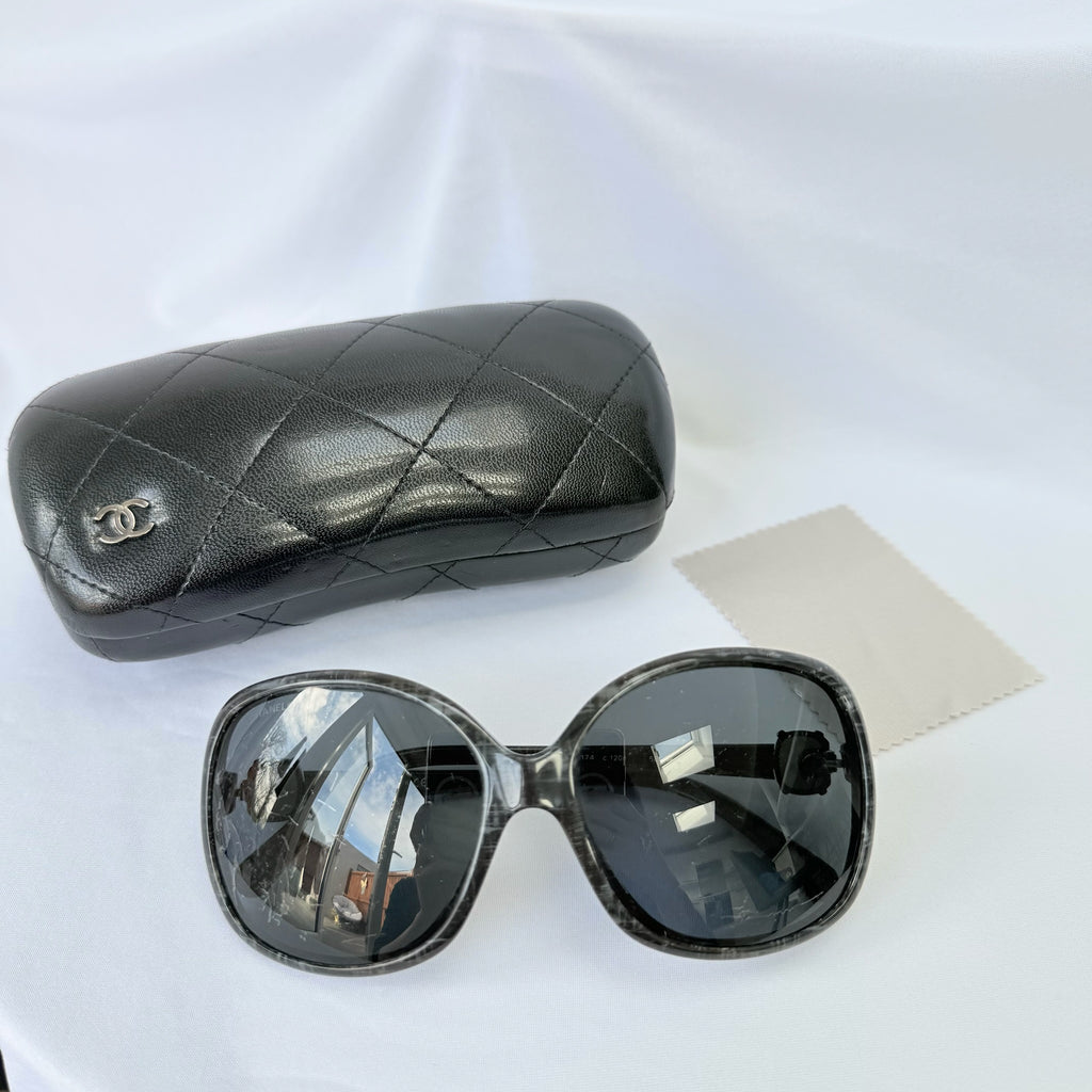 CHANEL Black/Grey Frame Gradient Tint Oversize CC Sunglasses-5174 With case