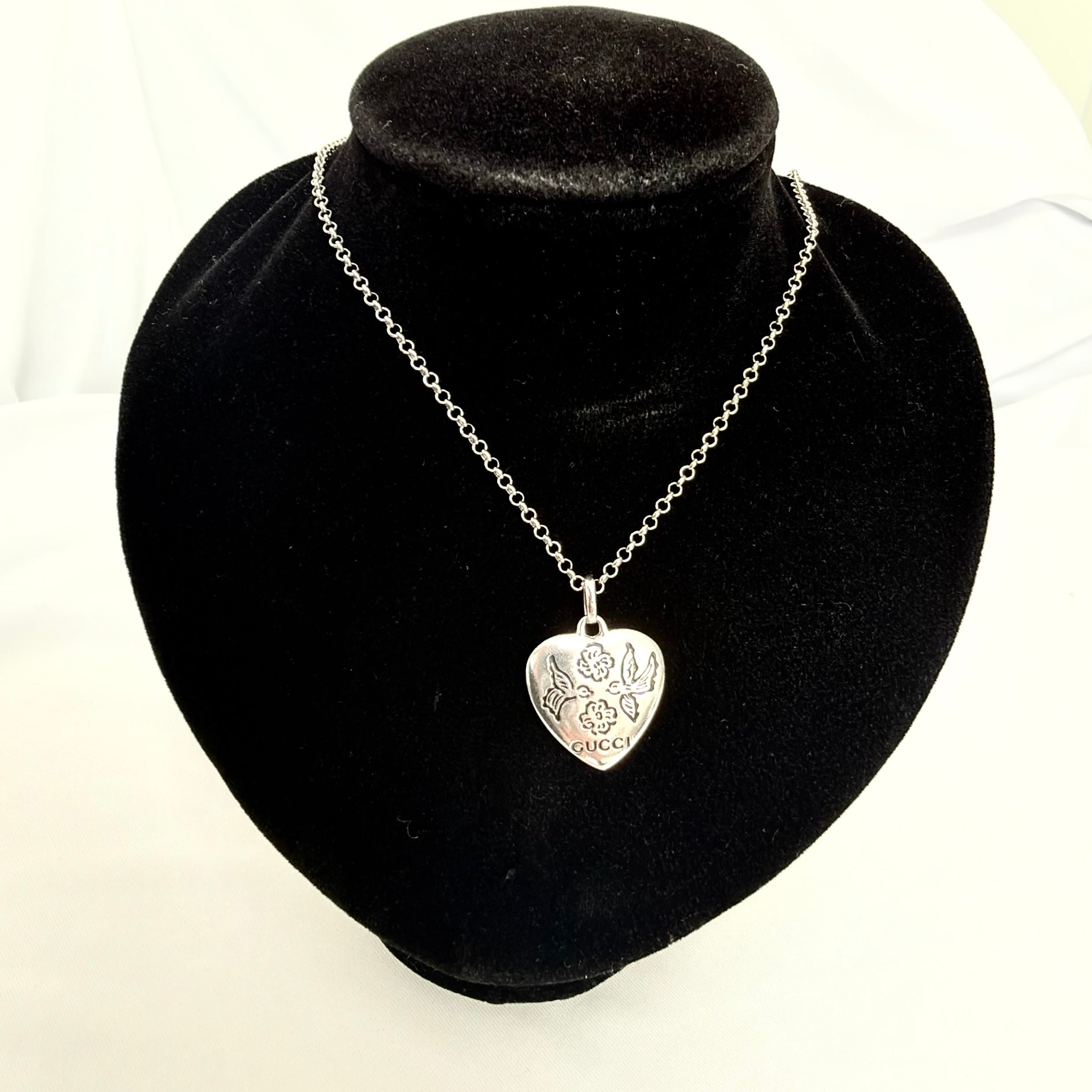 Gucci Blind for Love Heart Pendant 925 Sterling Silver Women's Necklace 18-20 inches With Packaging