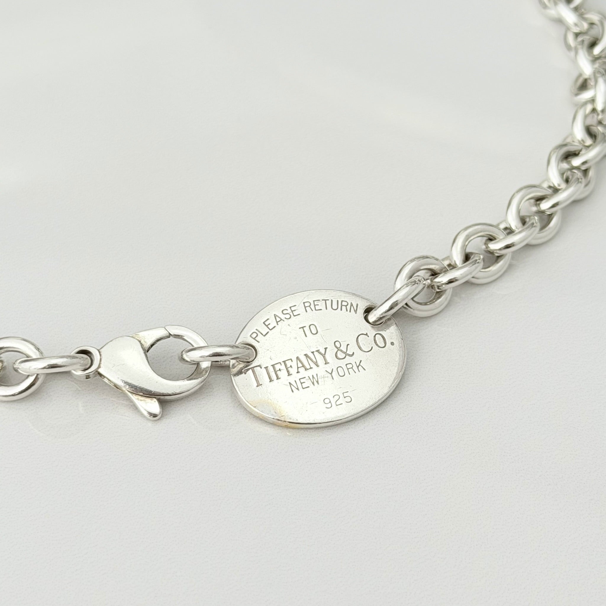 Authentic Tiffany & Co. Sterling Silver 925 Oval Pendant Choker Necklace With Packaging 15 inches