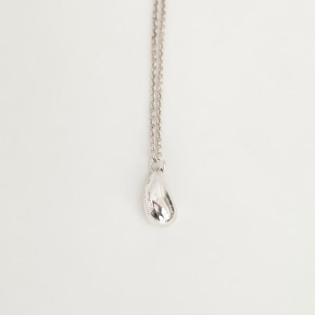 Tiffany & Co. Elsa Peretti 925 Sterling Silver Standard/Medium Teardrop Pendant Necklace With Packaging