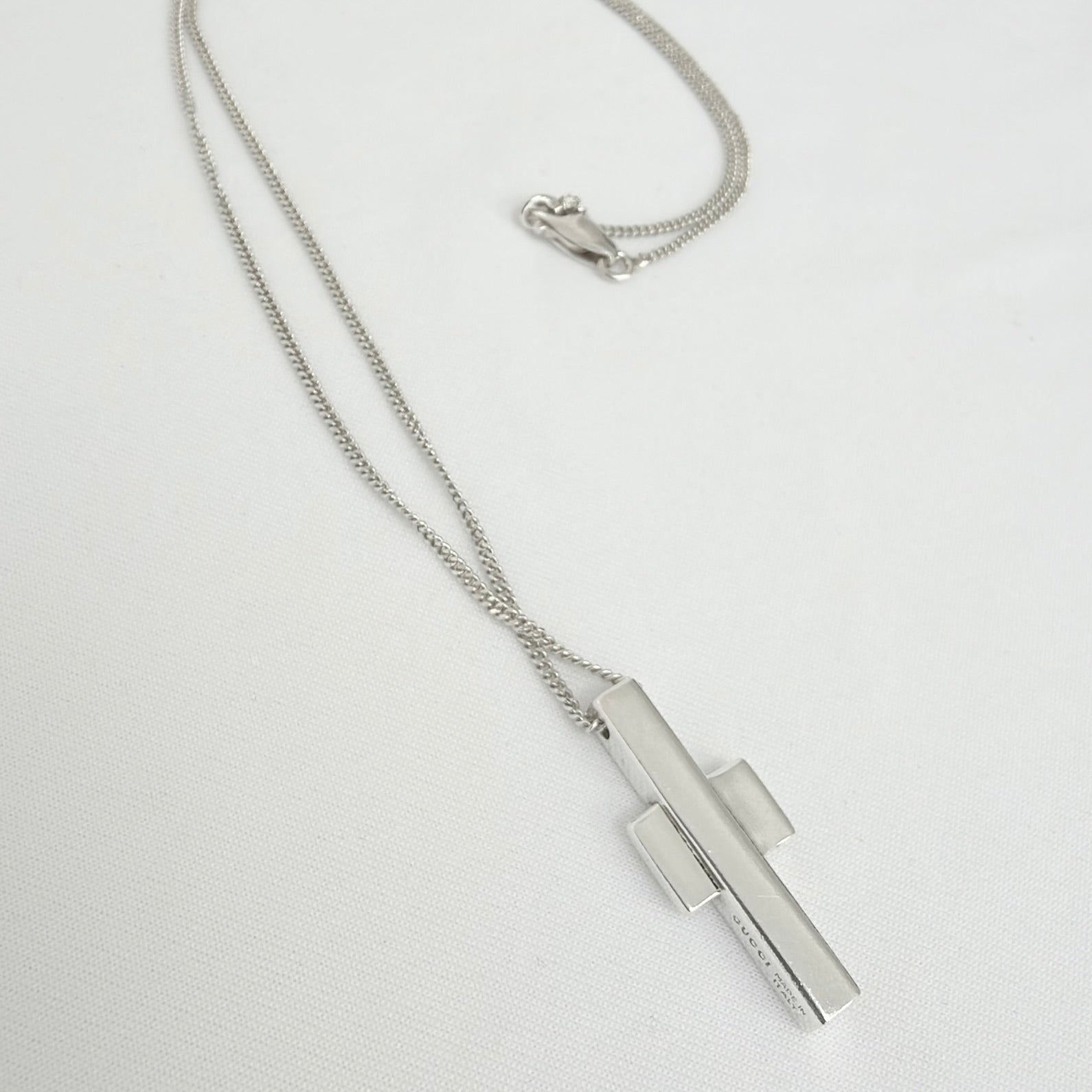 Gucci Vintage Unisex Asymmetric Cross Abstract Pendant Sterling Silver 925 Necklace 18 Inches With Packaging