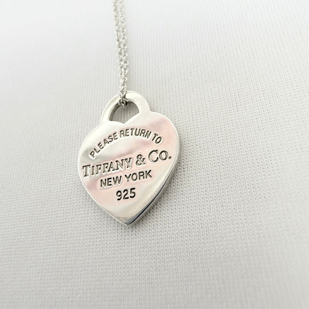 Tiffany & Co. Return to Tiffany Small Heart Necklace 925 Sterling Silver 18 Inches With Packaging