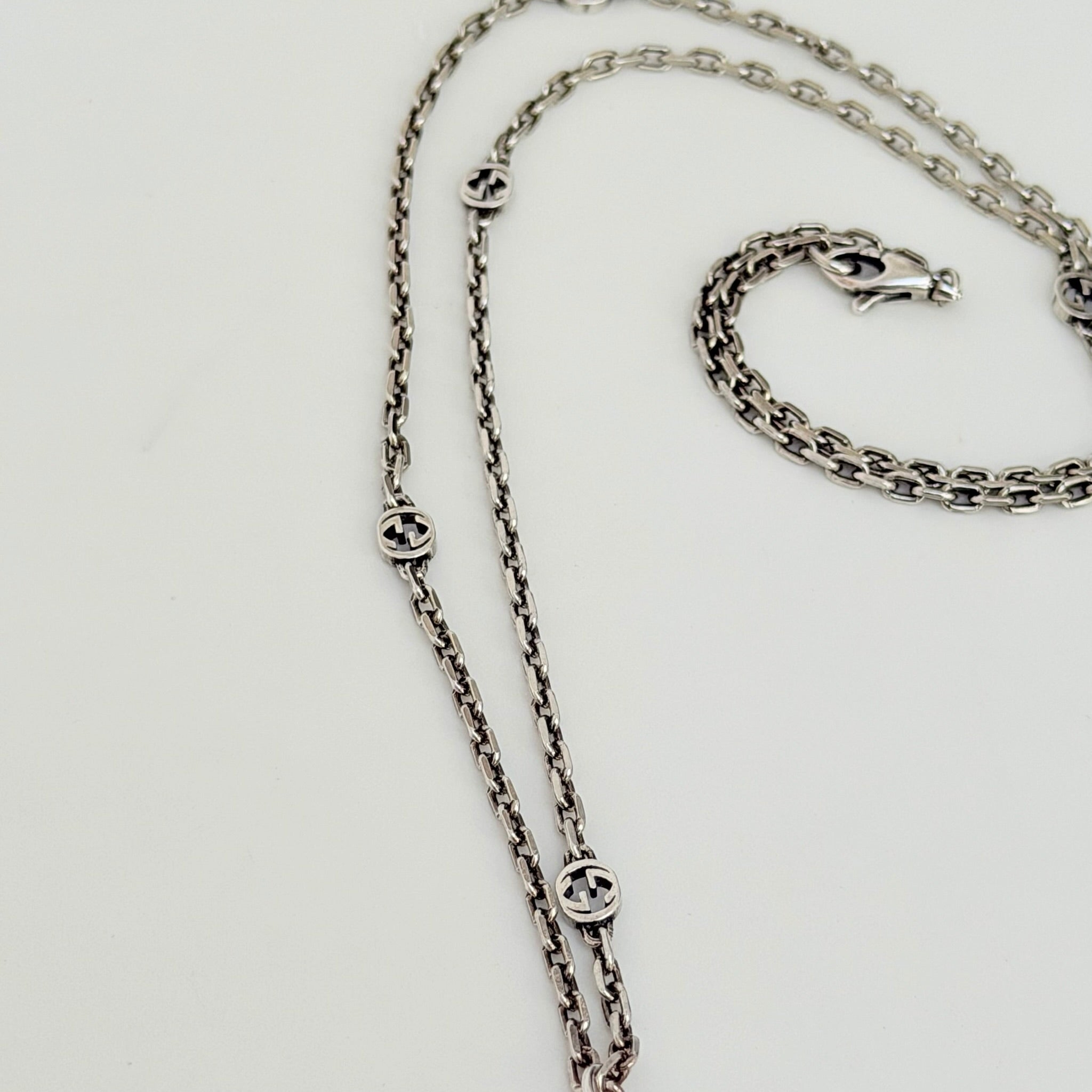 Authentic Gucci interlocking G chain Sterling Silver 925 Red Heart Necklace 19.5 Inches With Packaging