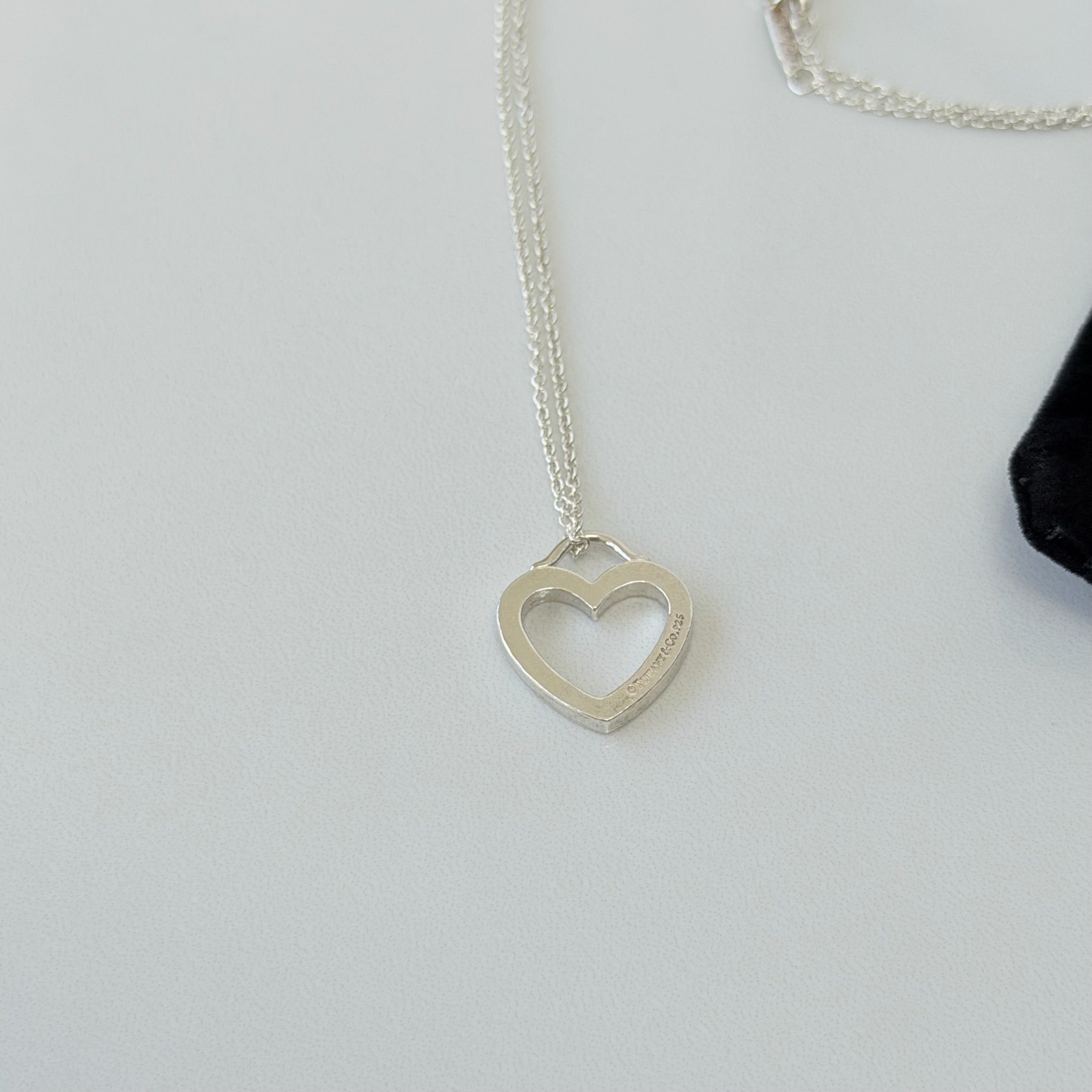 Tiffany & Co. Sentimental Open Heart necklace sterling silver 925 16 inches