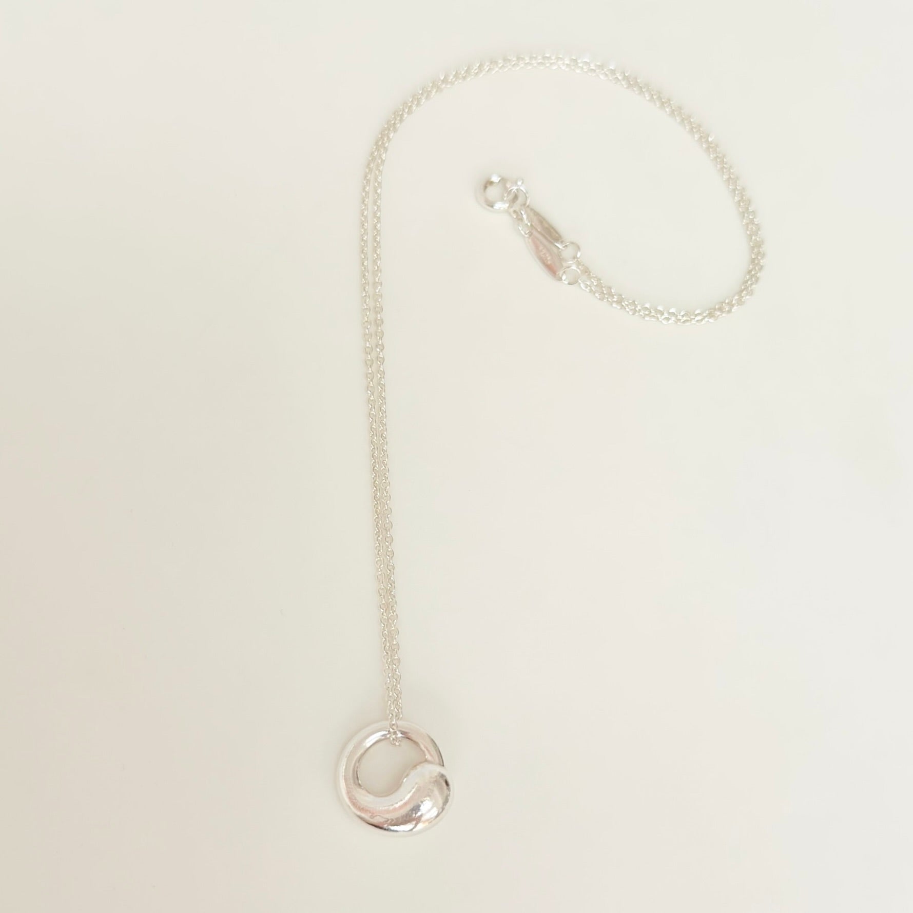 Authentic Tiffany & Co. Elsa Peretti Small Eternal Circle Sterling Silver 925 Necklace With Packaging 16 Inches