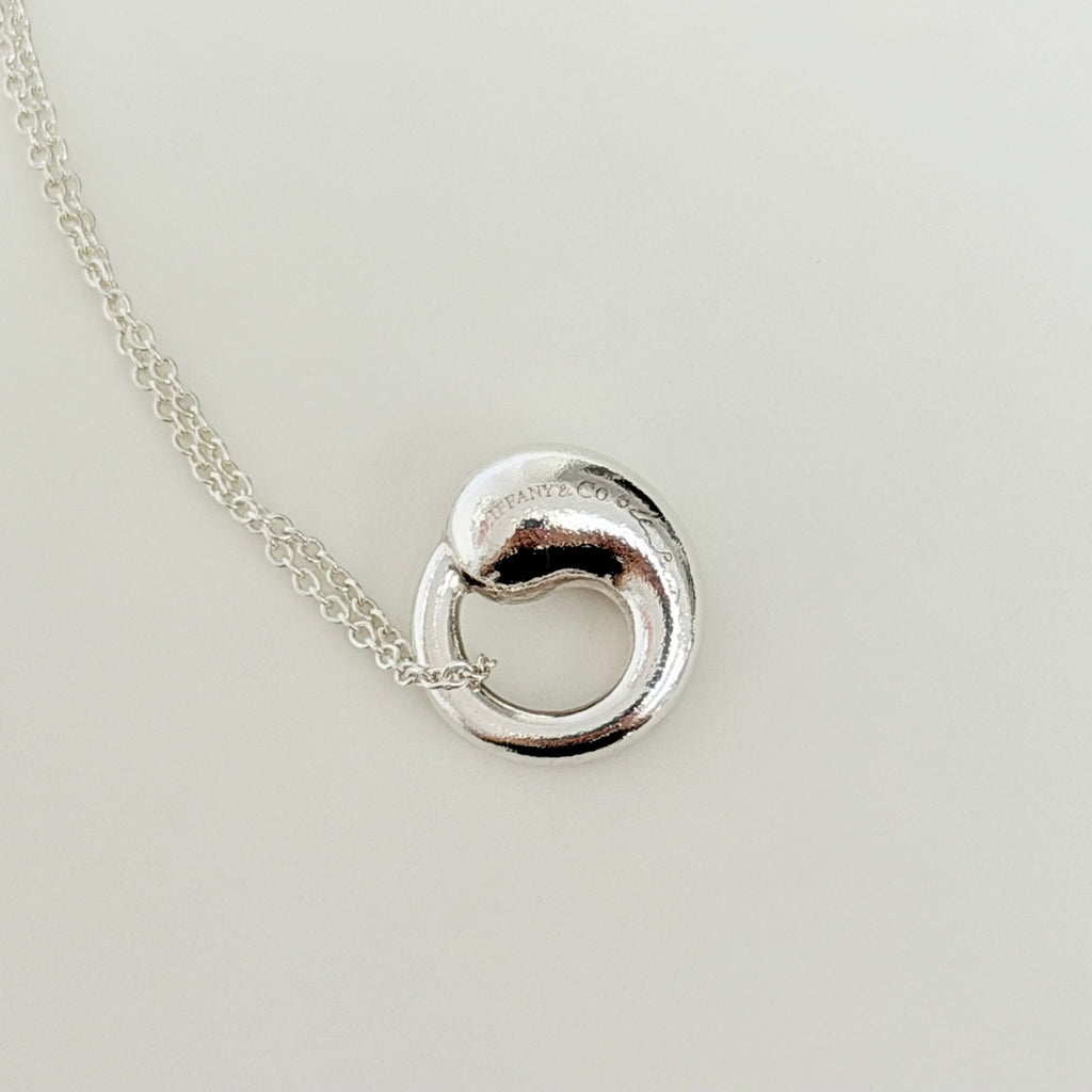 Authentic Tiffany & Co. Elsa Peretti Small Eternal Circle Sterling Silver 925 Necklace With Packaging 16 Inches