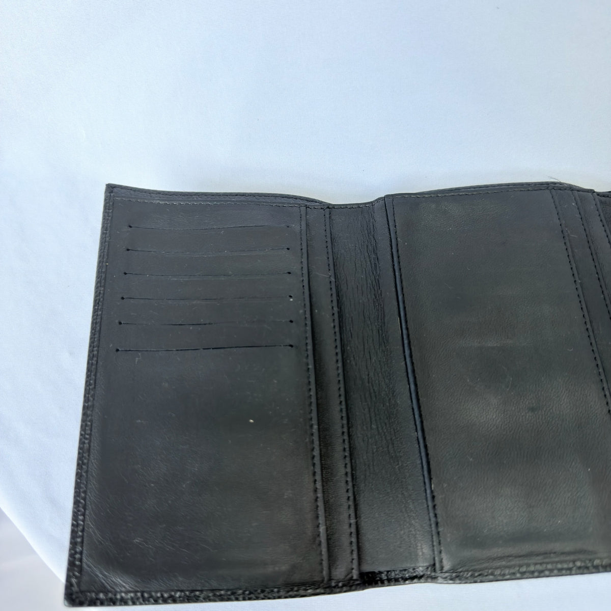 Chanel CC Logo Caviar Skin Trifold Wallet Black Leather Zipper Medium