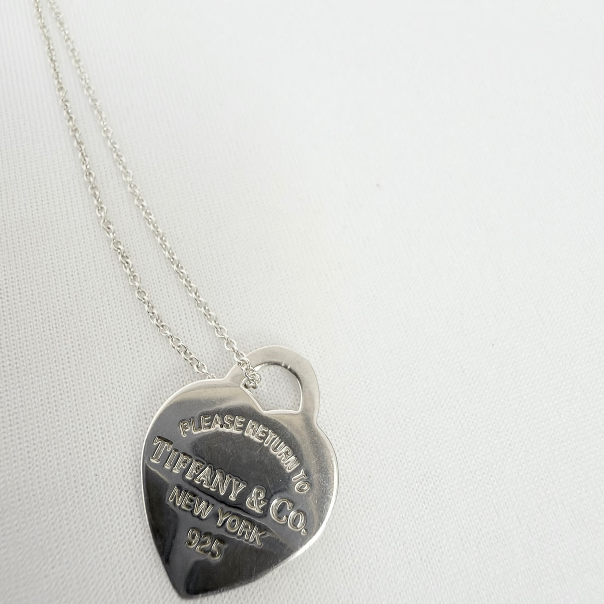 Tiffany & Co. Return to Tiffany Small Heart Necklace 925 Sterling Silver 18 Inches With Packaging