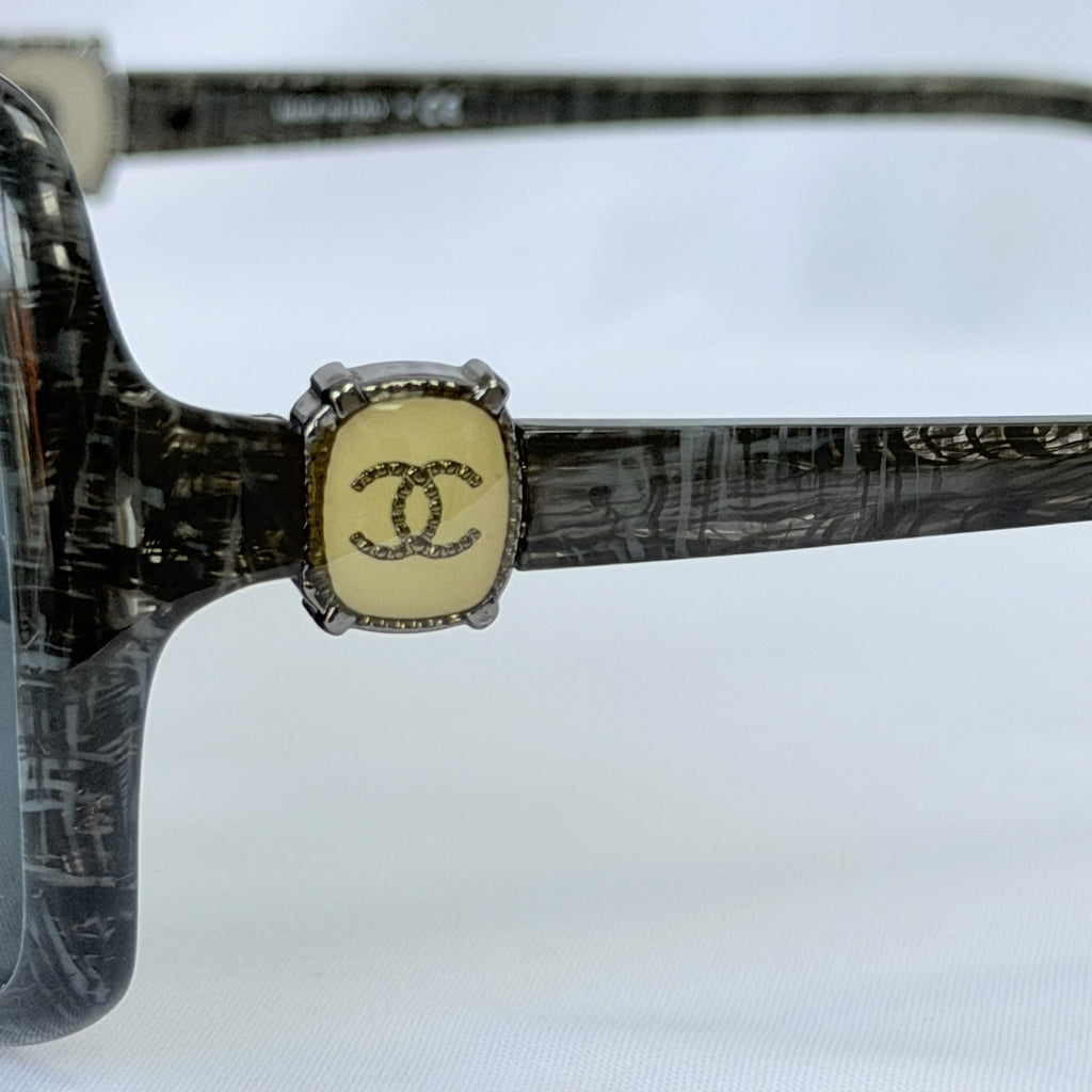 CHANEL Black/Grey Frame Gradient Tint Oversize CC Sunglasses-5174 With case