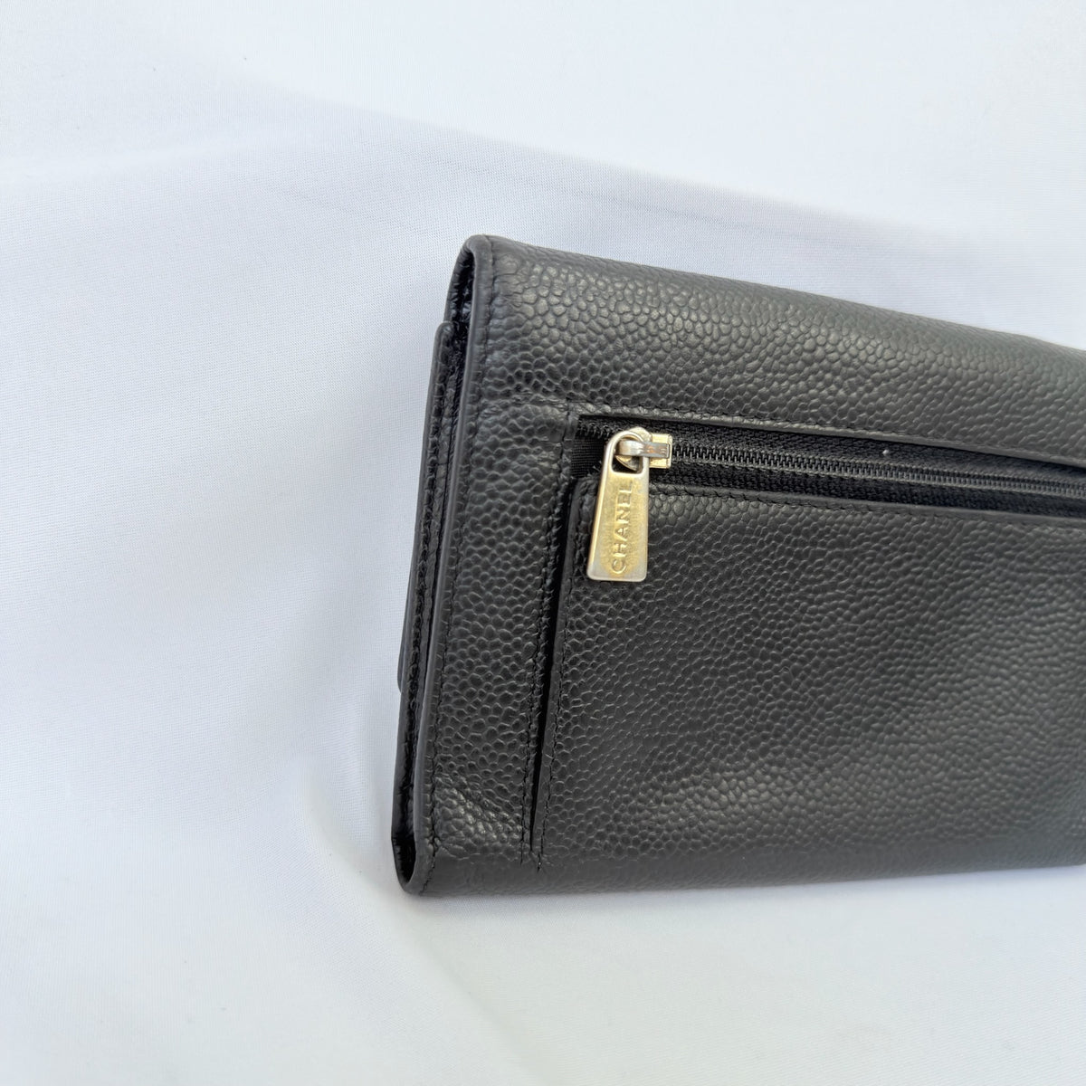 Chanel CC Logo Caviar Skin Trifold Wallet Black Leather Zipper Medium