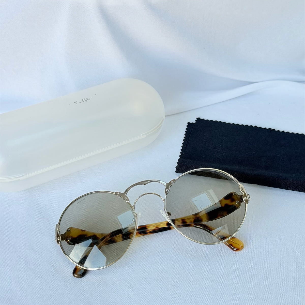 Prada Retro 70’s Style Round Oval Brown Tortoiseshell Sunglasses PR 55TS