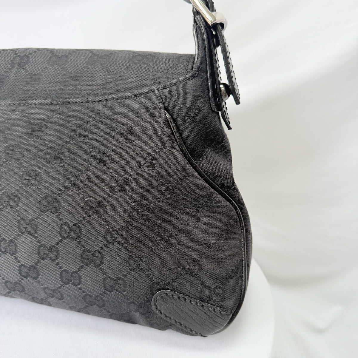 Vintage Gucci Horsebit Black Monogram Canvas Medium Shoulder Handbag Tom Ford Era 2004