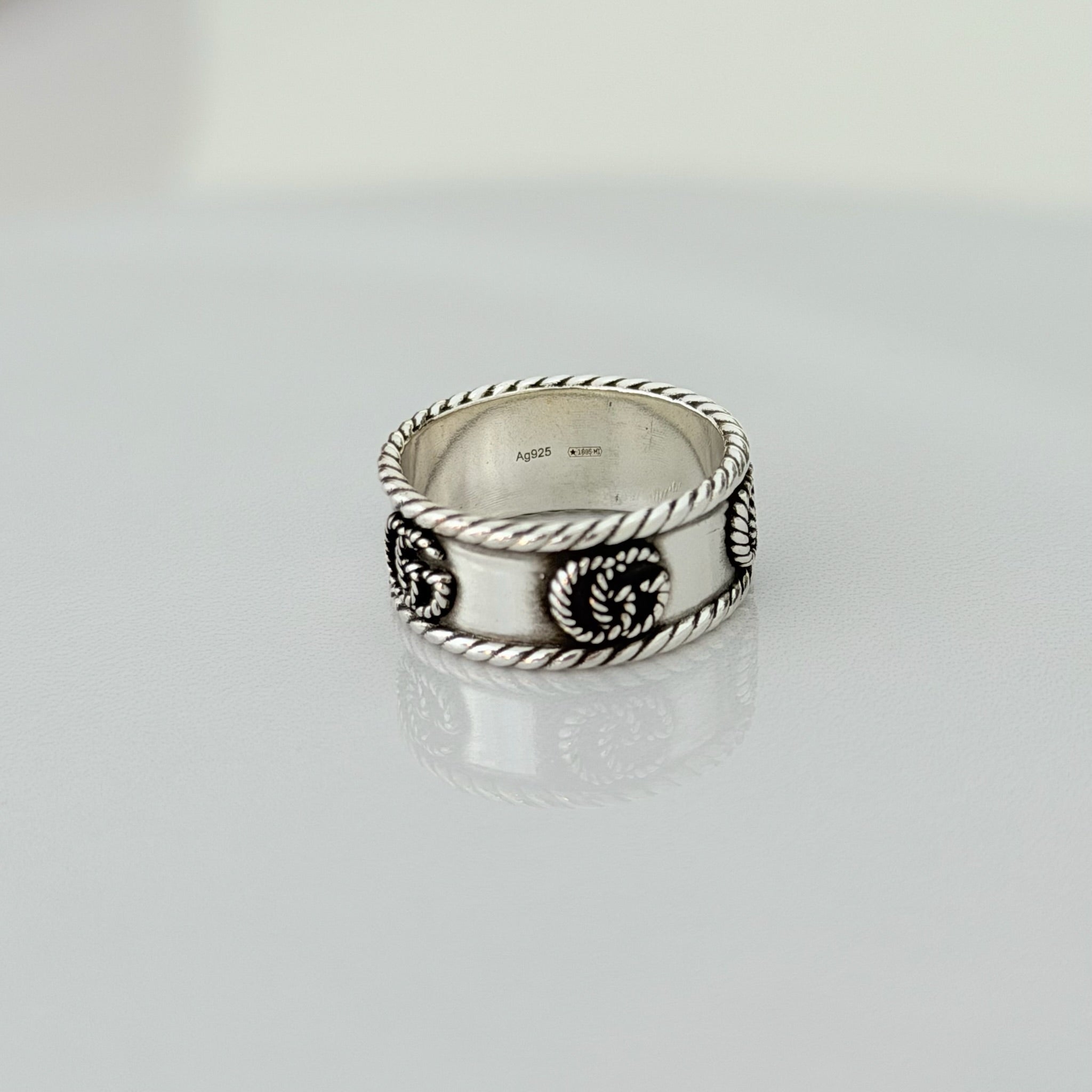 Gucci GG Marmont 925 Sterling Silver 9mm Logo Ring Women’s Size 17, UK Q, EU 57