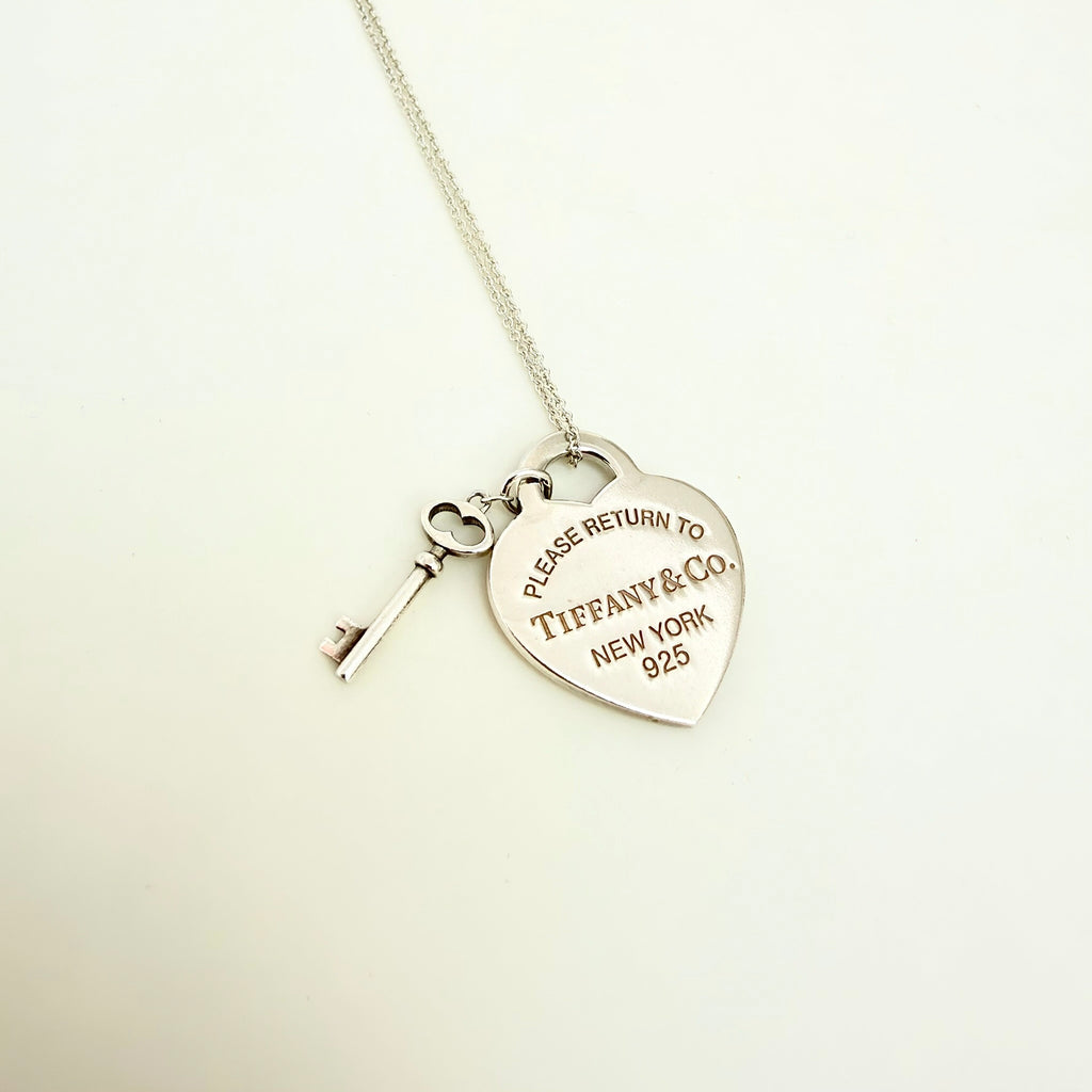 Tiffany&Co. Return to Tiffany  Medium Heart Key Lock Women's Necklace Silver 925 Sterling 19 inches With Packaging