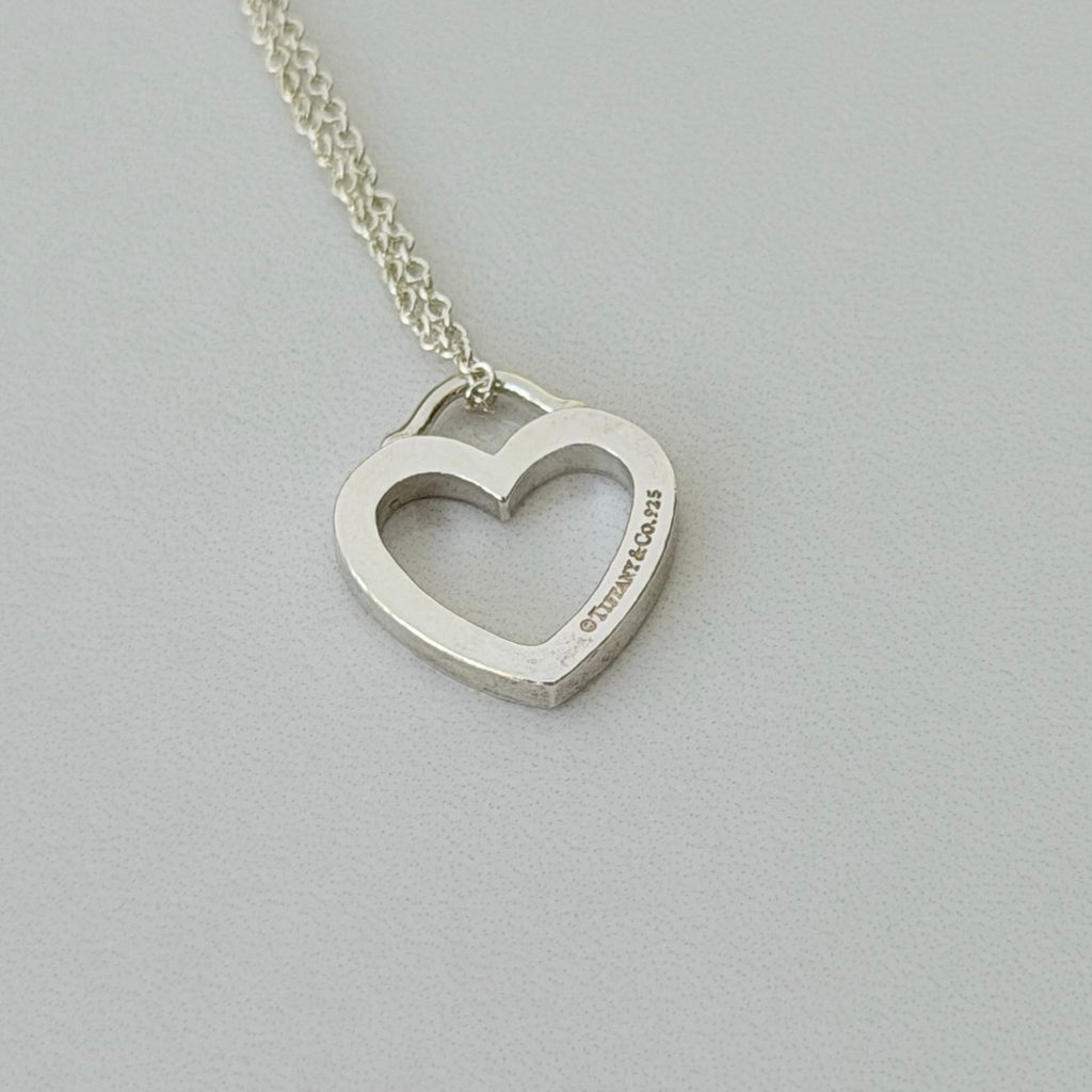 Tiffany & Co. Sentimental Open Heart necklace sterling silver 925 16 inches
