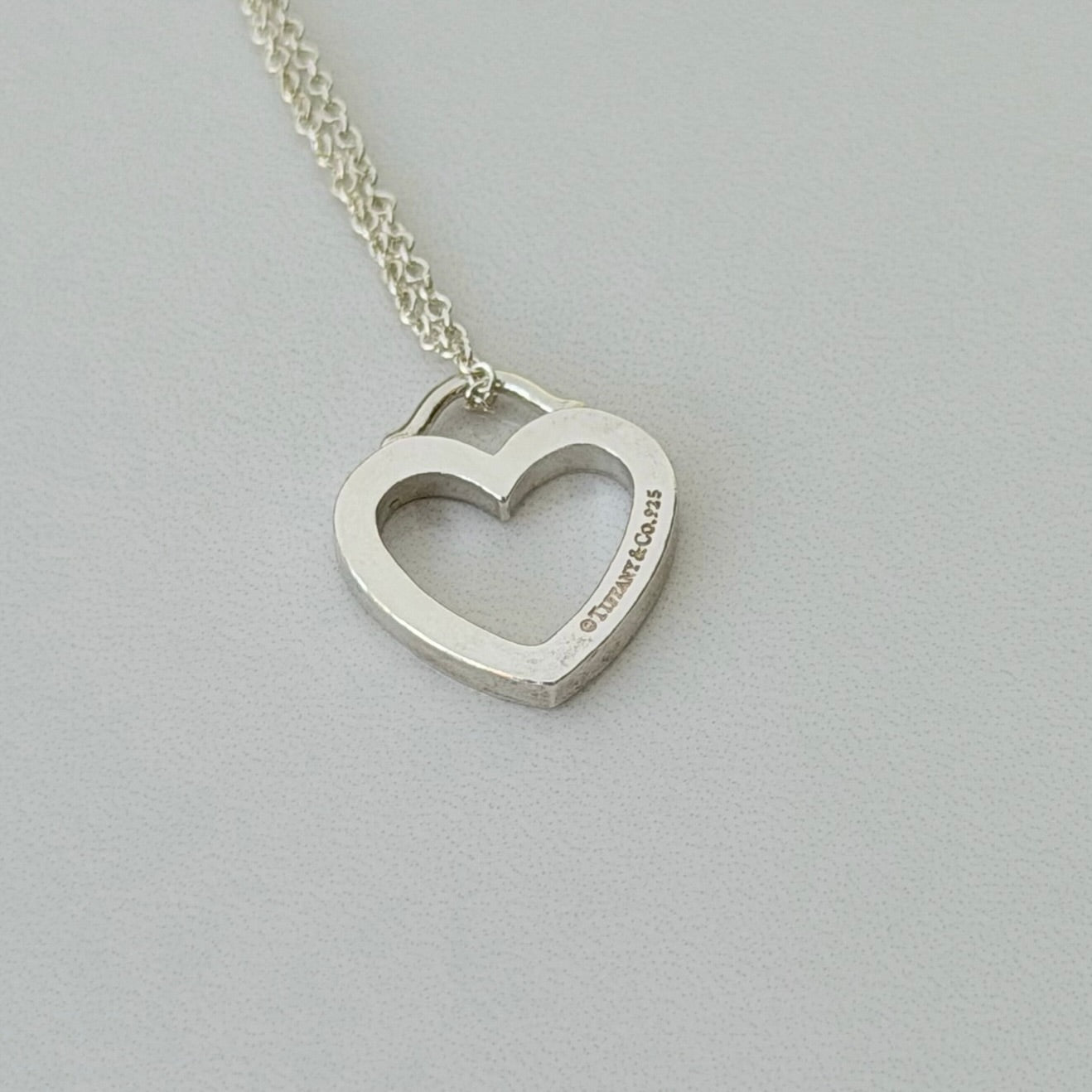Tiffany & Co. Sentimental Open Heart necklace sterling silver 925 16 inches