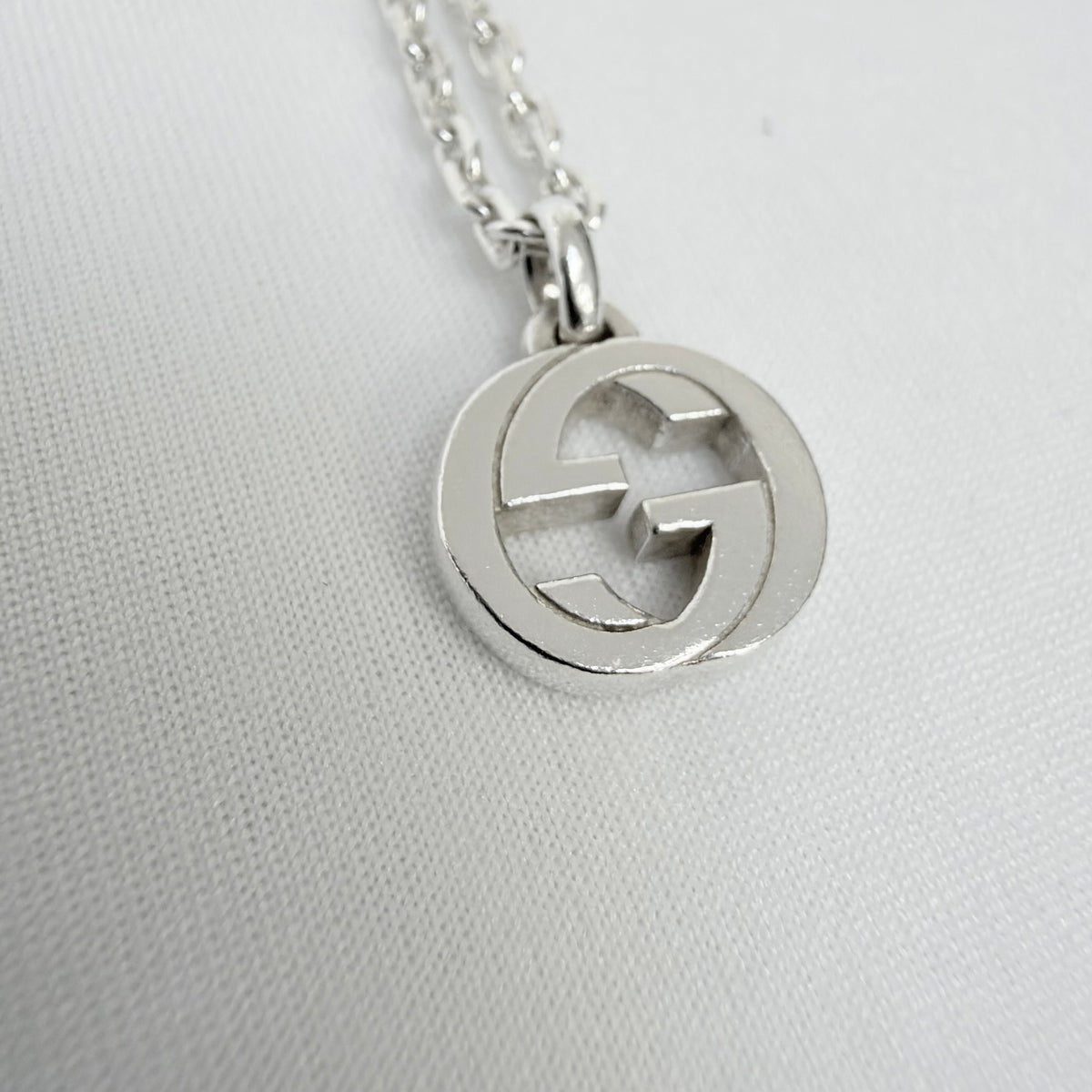 Gucci Interlocking GG Pendant Sterling Silver 925 Necklace 19 Inches With Packaging