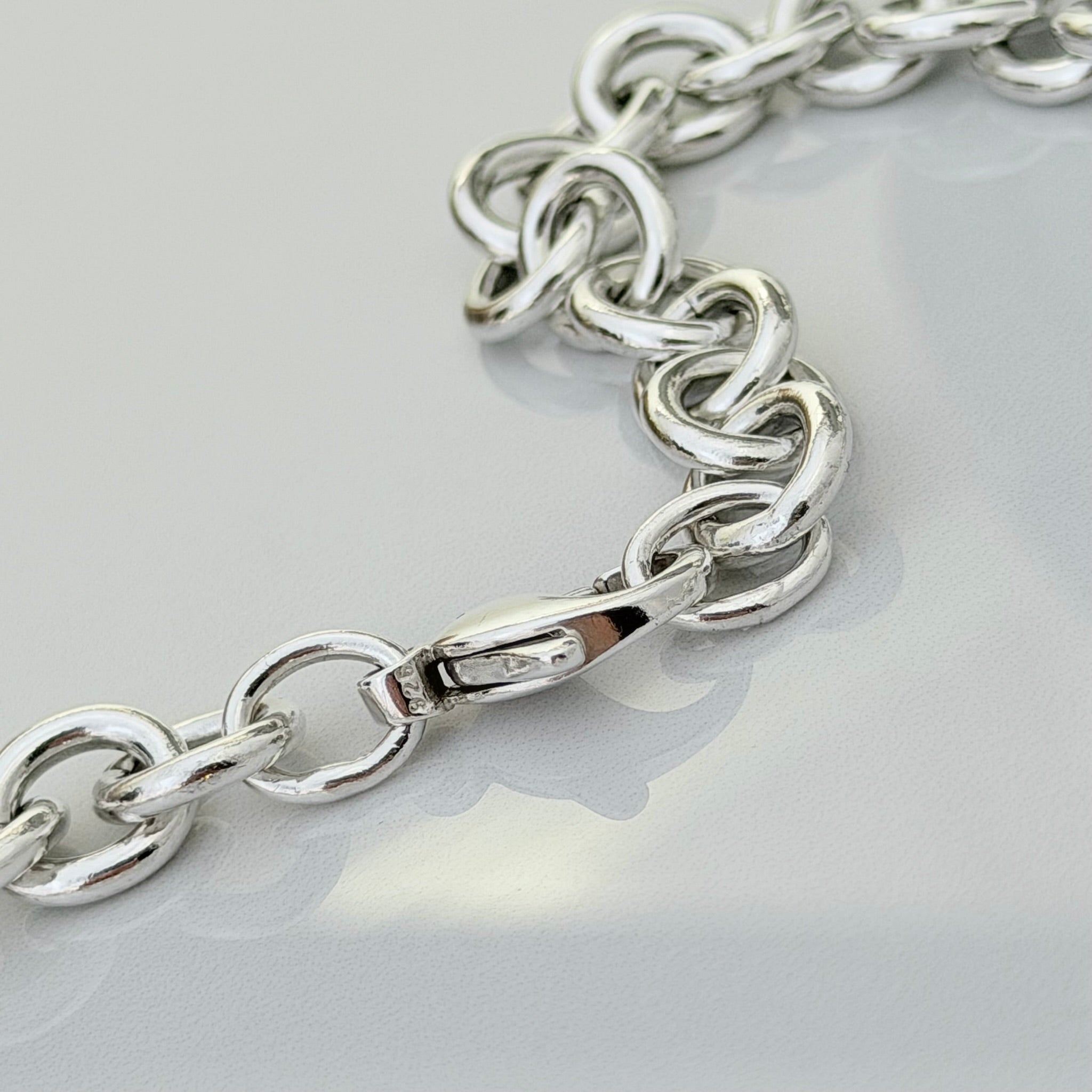 Authentic Tiffany & Co. Sterling Silver 925 Medium Heart Pendant Choker Necklace With Pouch 15 inches