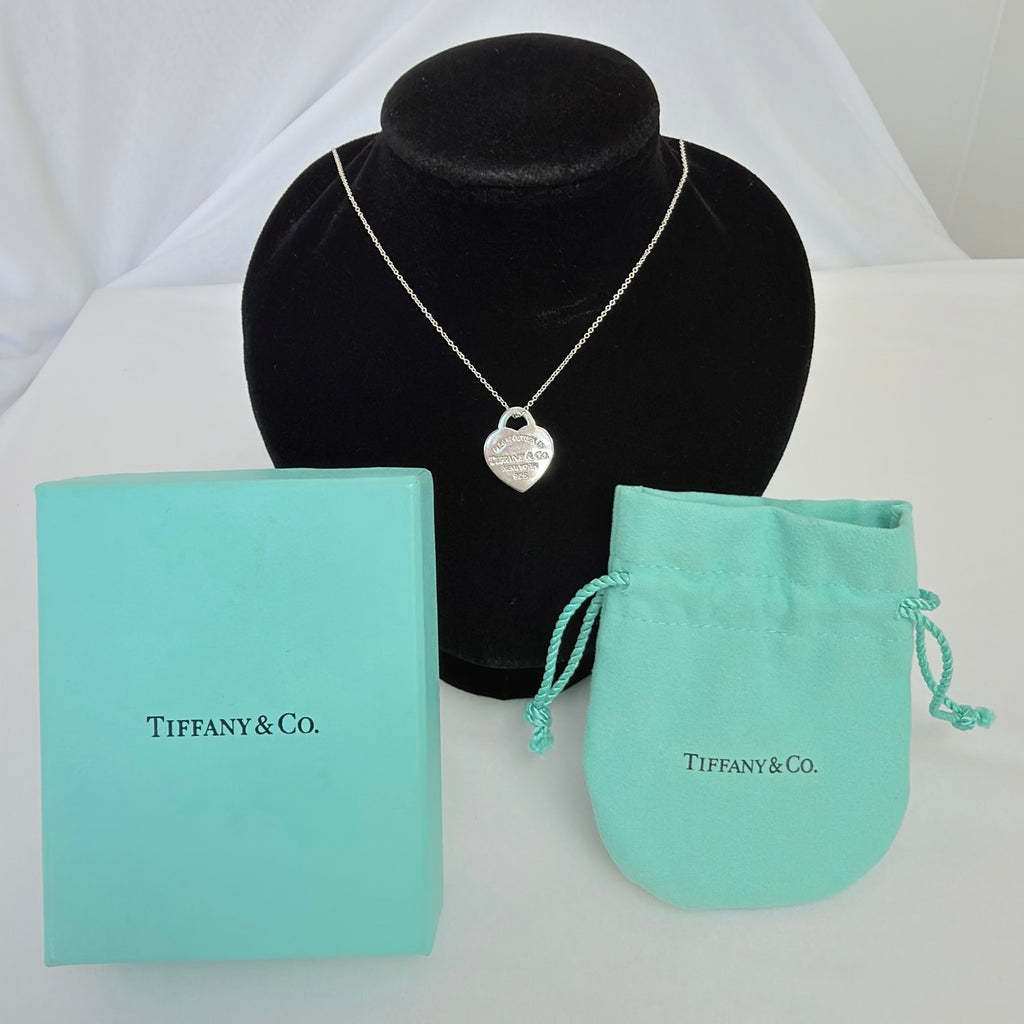 Tiffany & Co. Return to Tiffany Small Heart Necklace 925 Sterling Silver 18 Inches With Packaging