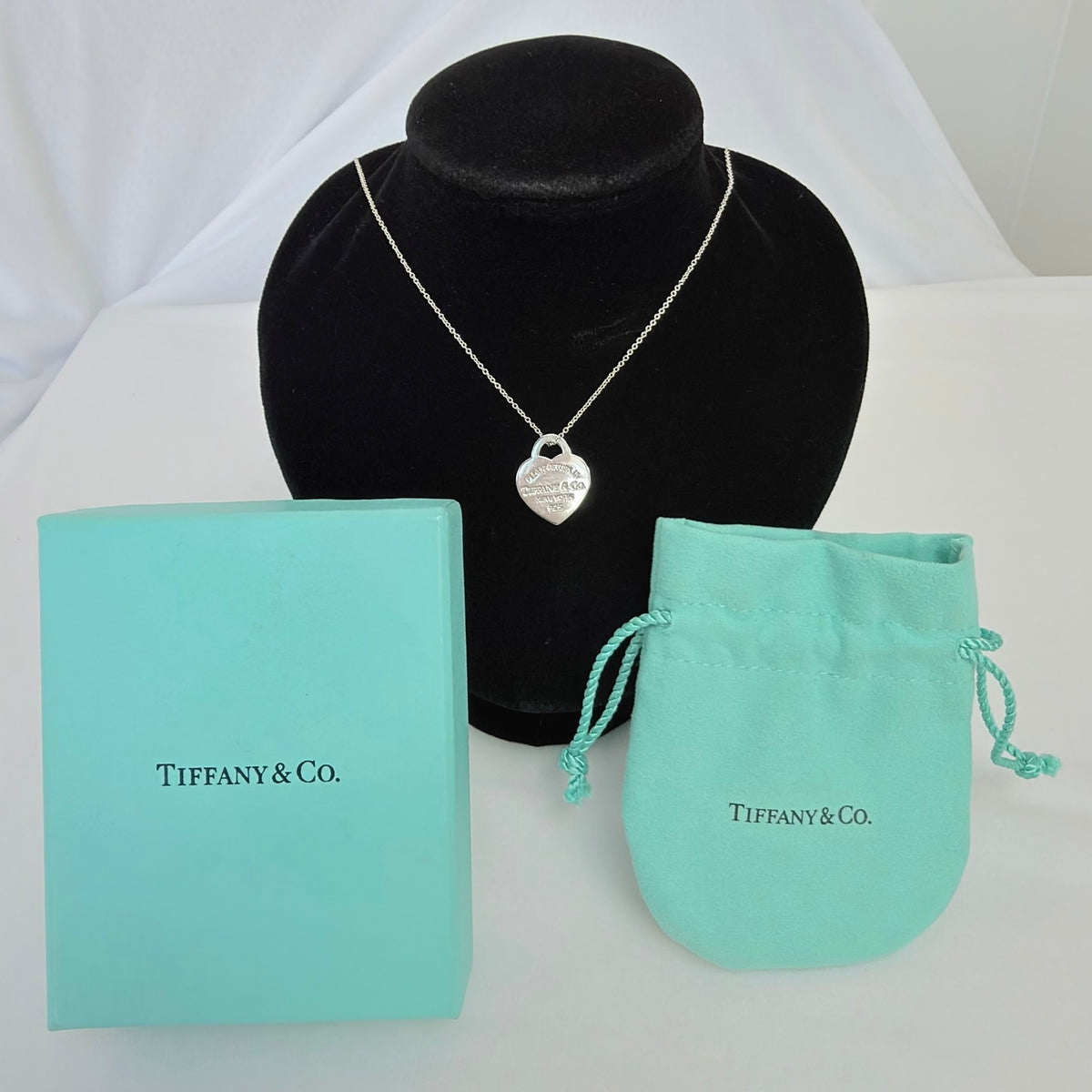 Tiffany & Co. Return to Tiffany Small Heart Necklace 925 Sterling Silver 18 Inches With Packaging
