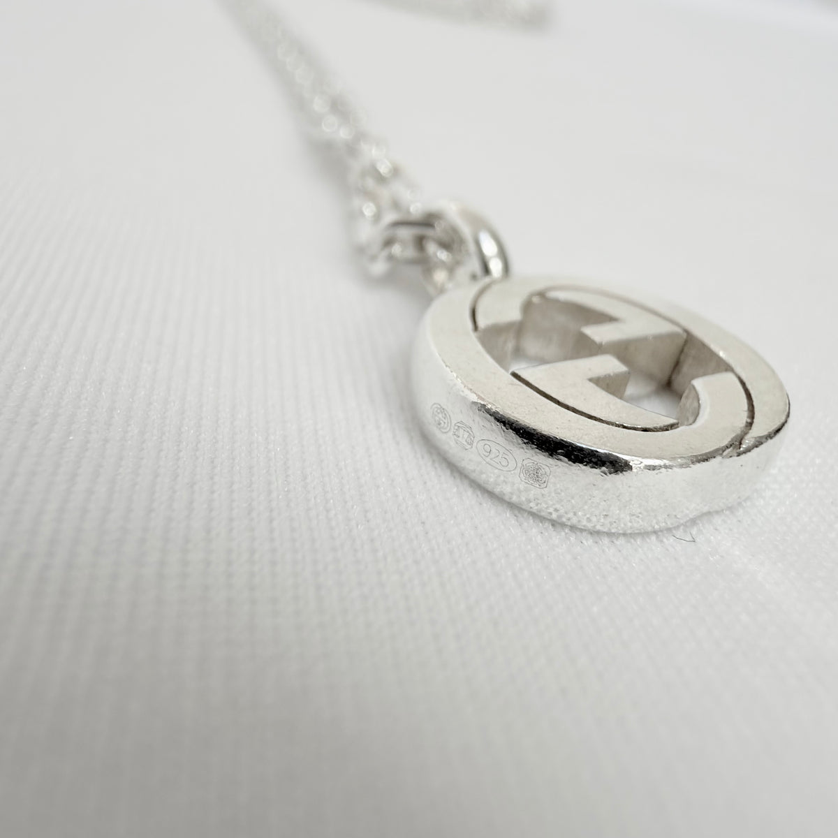 Gucci Interlocking GG Pendant Sterling Silver 925 Necklace 19 Inches With Packaging