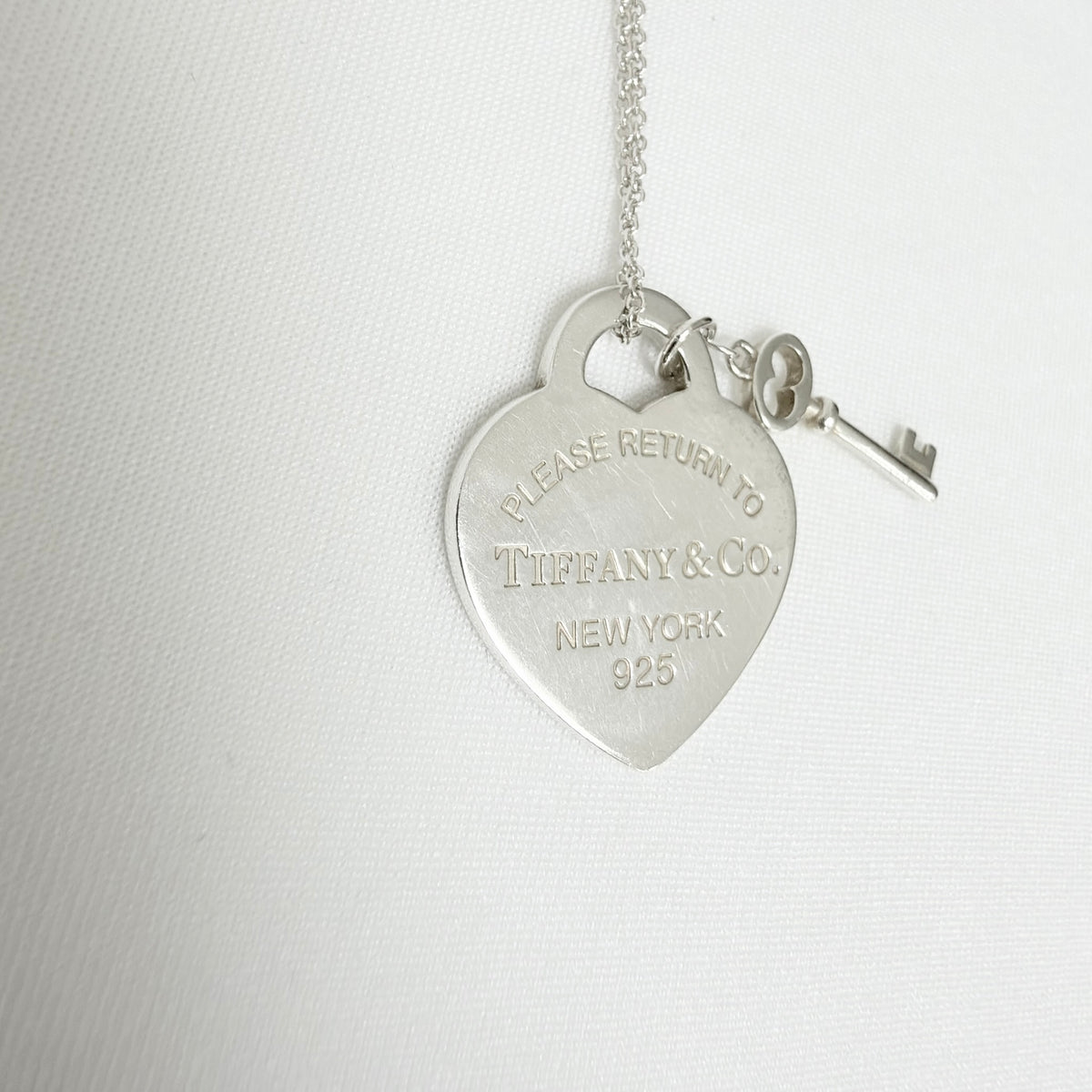 Tiffany&Co. Return to Tiffany Medium Heart Key Lock Women's Necklace Silver 925 Sterling 16 inches With Packaging