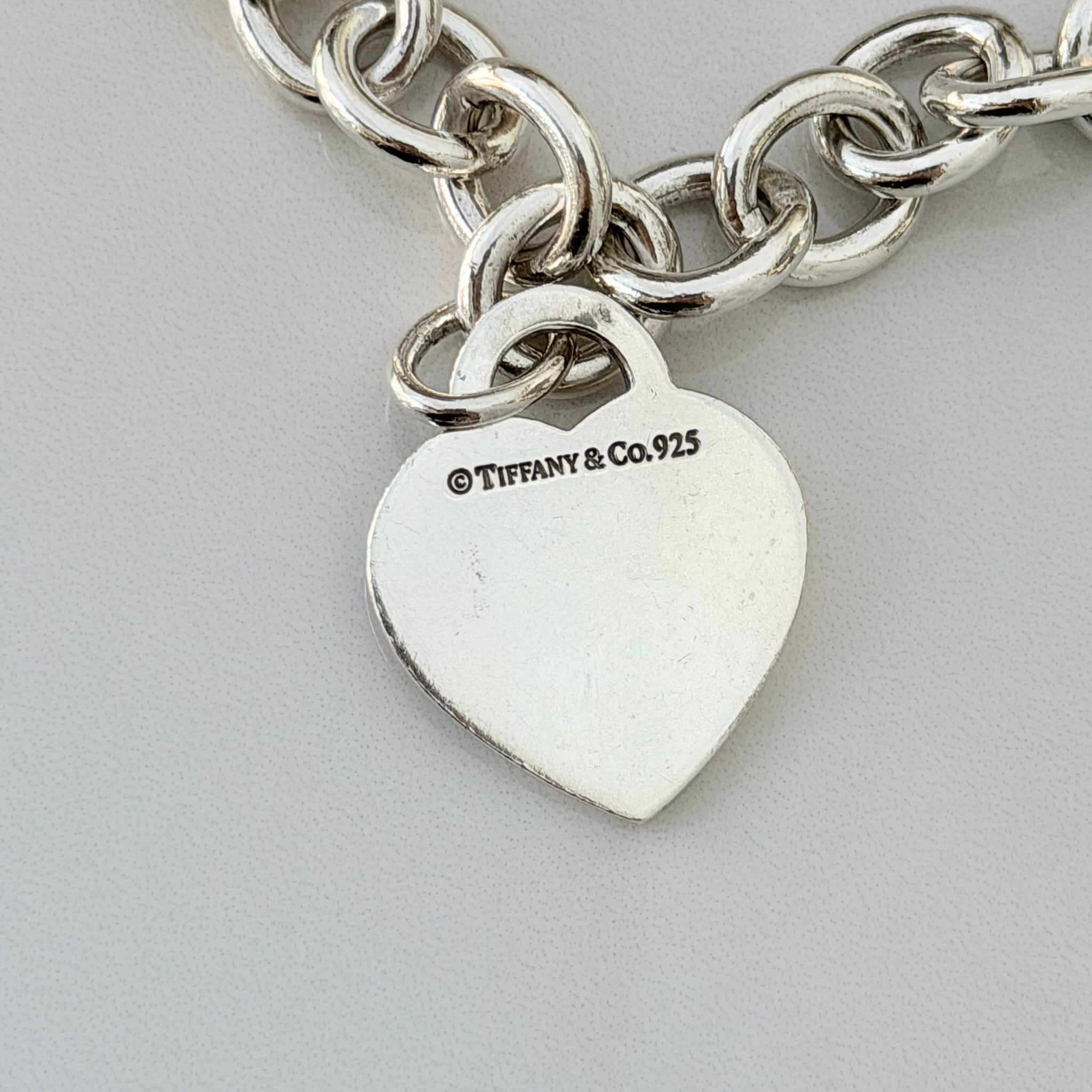 Authentic Tiffany & Co. Sterling Silver 925 Medium Heart Pendant Choker Necklace With Pouch 15 inches