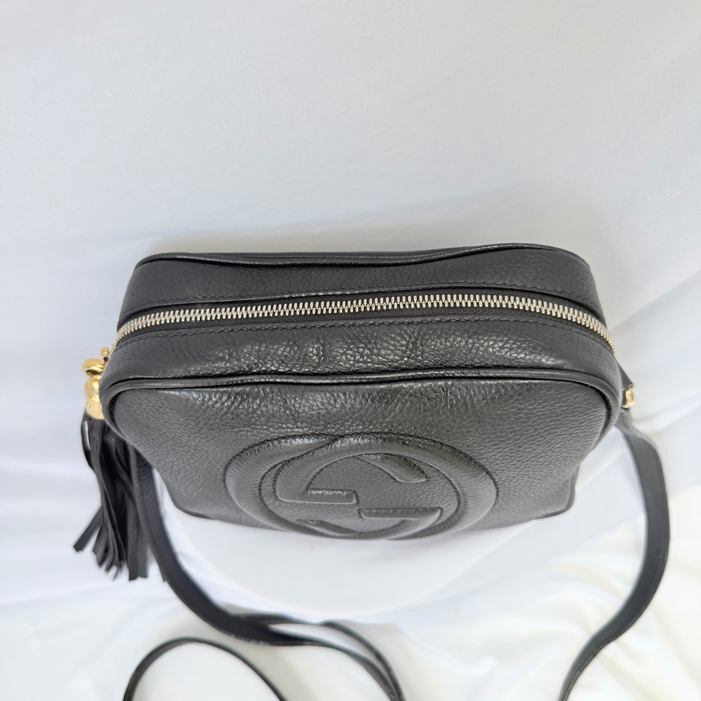 Gucci Black Grained Leather Soho Disco Small Women’s Crossbody Shoulder Handbag. Repaired