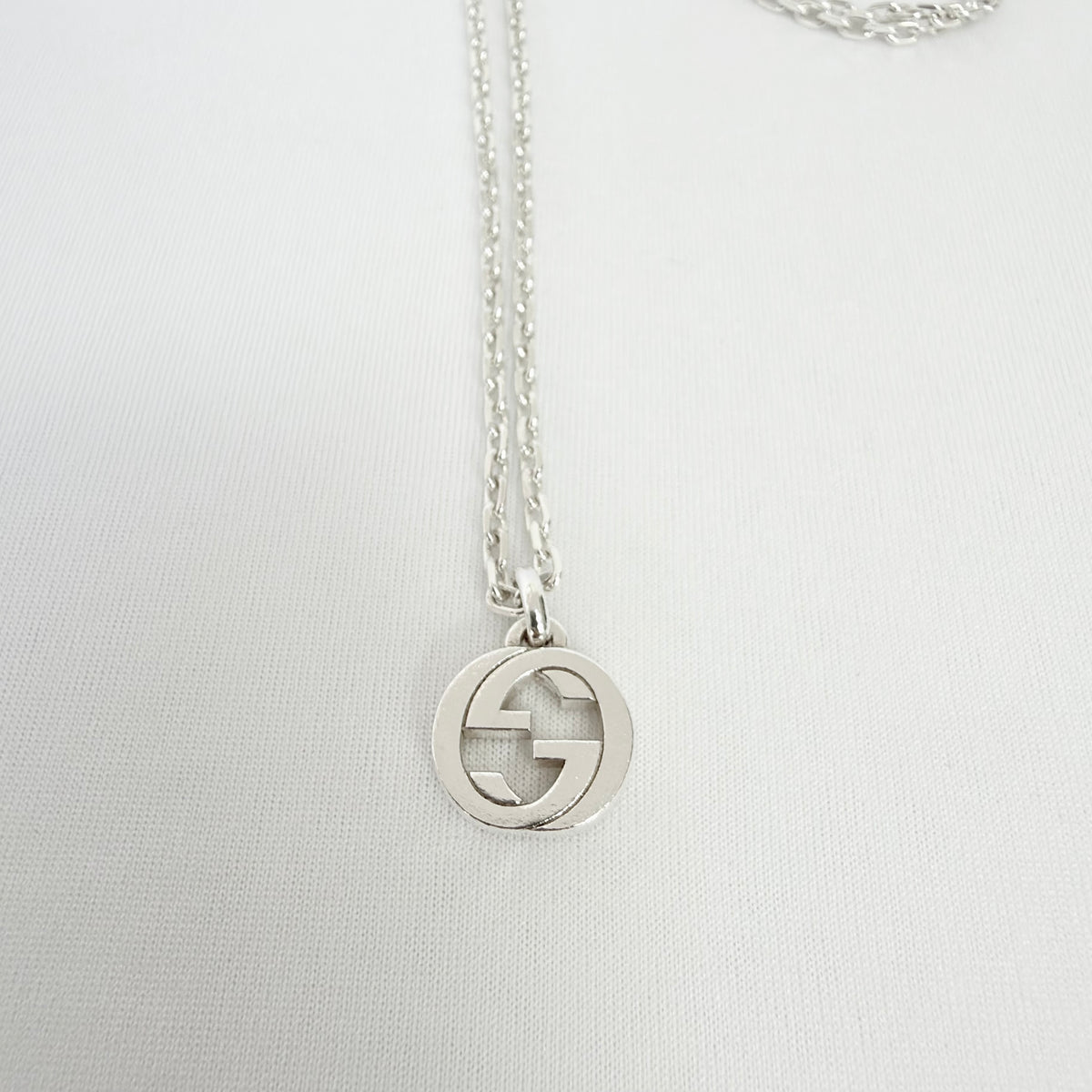 Gucci Interlocking GG Pendant Sterling Silver 925 Necklace 19 Inches With Packaging