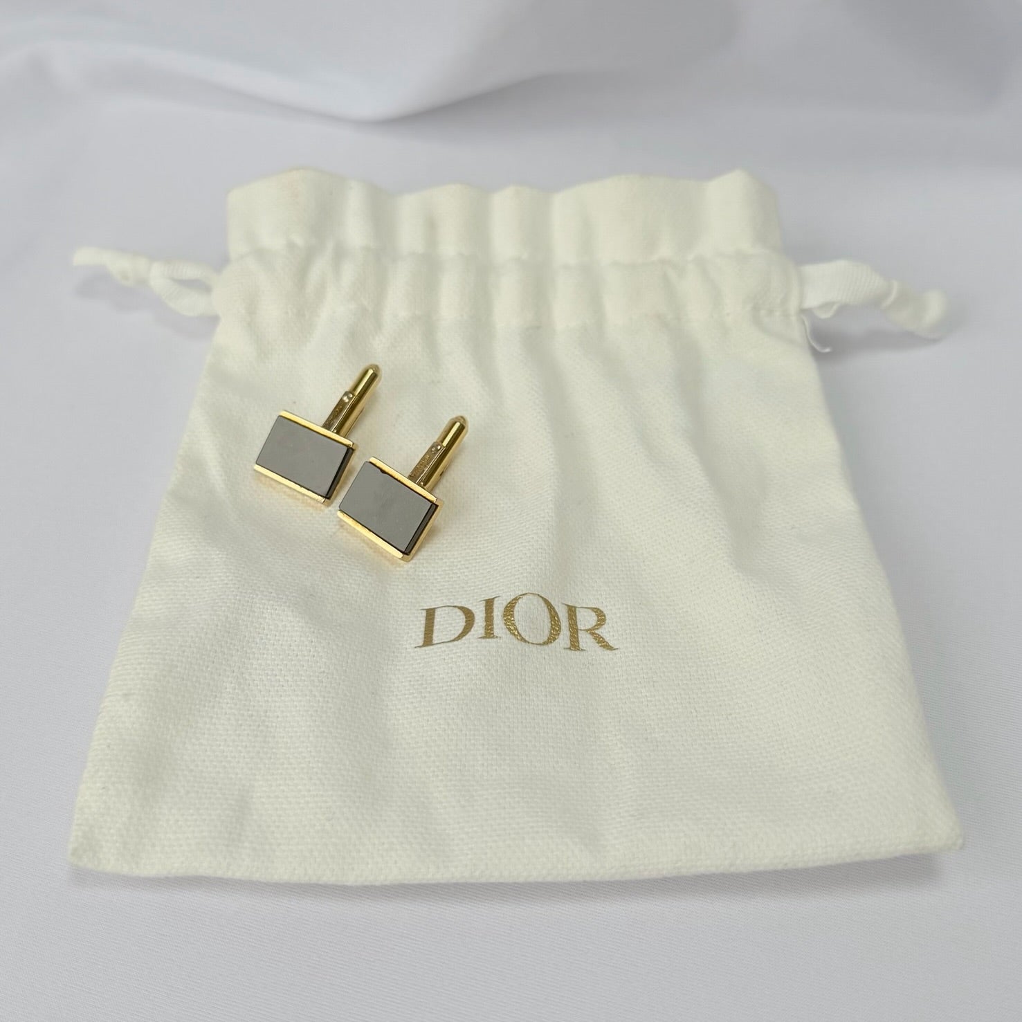 Authentic Christian Dior Vintage Rectangular Gold Tone Black Onyx Cuff Links