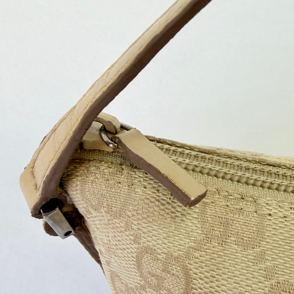 Vintage Y2k Gucci Beige GG Monogram Canvas Small Boat Pochette Shoulder Handbag