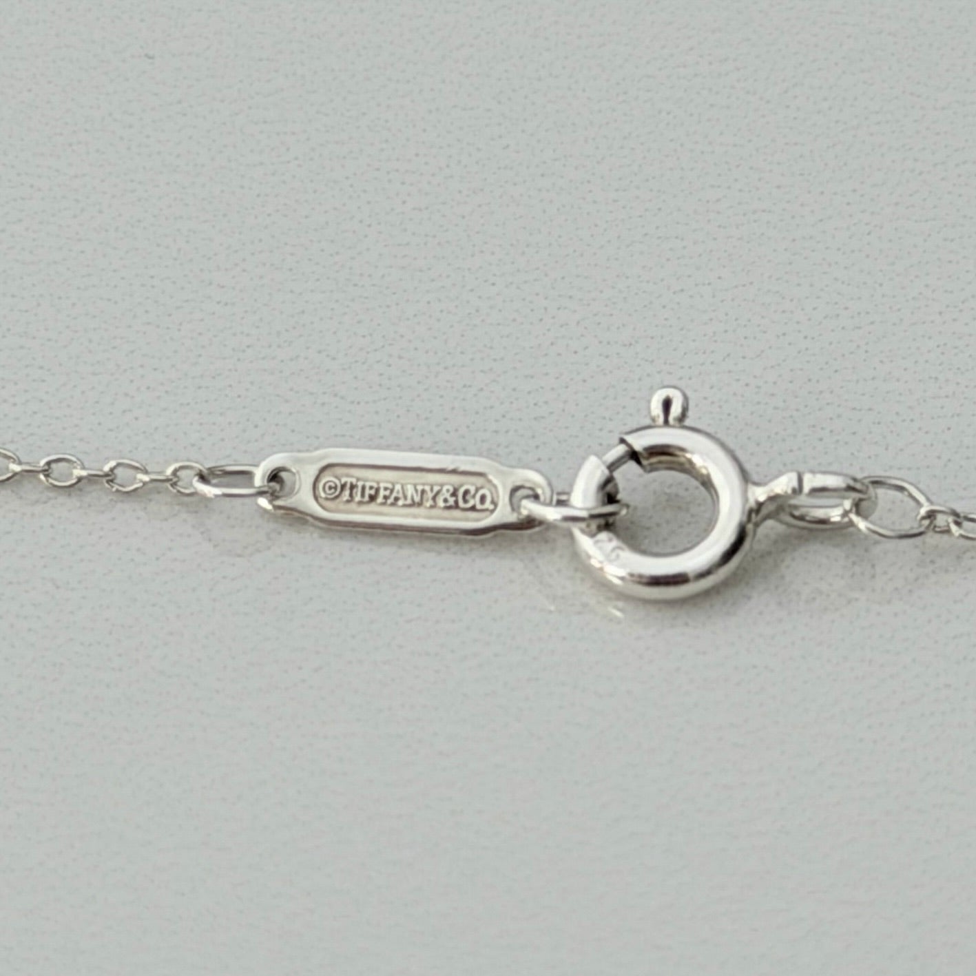 Tiffany & Co. Return to Tiffany Medium Heart Women’s Necklace Silver 925 Sterling 19 inches