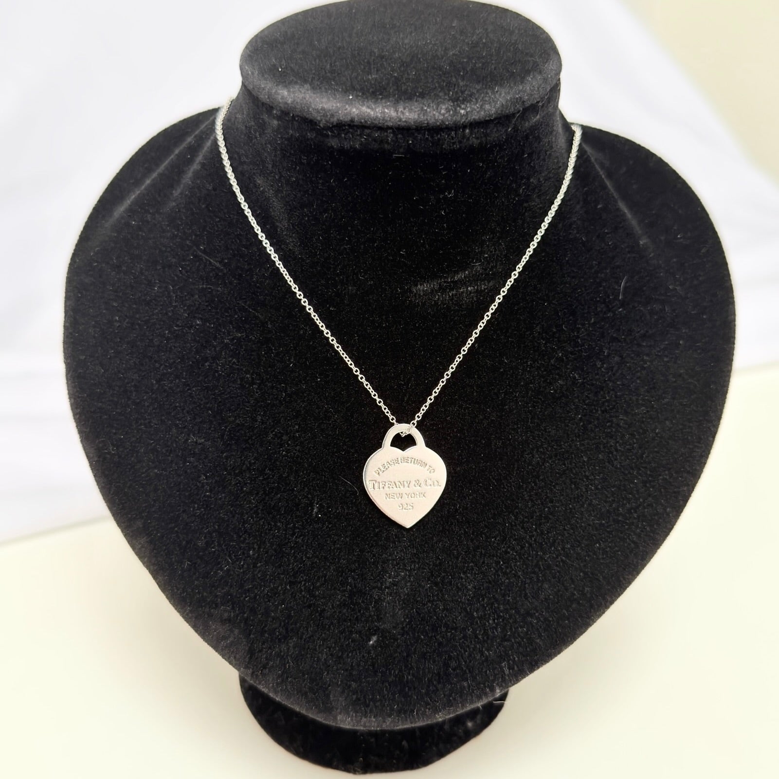 Authentic Tiffany & Co. Return to Tiffany Small Heart Women's Necklace 925 Sterling Silver 16.5 inches