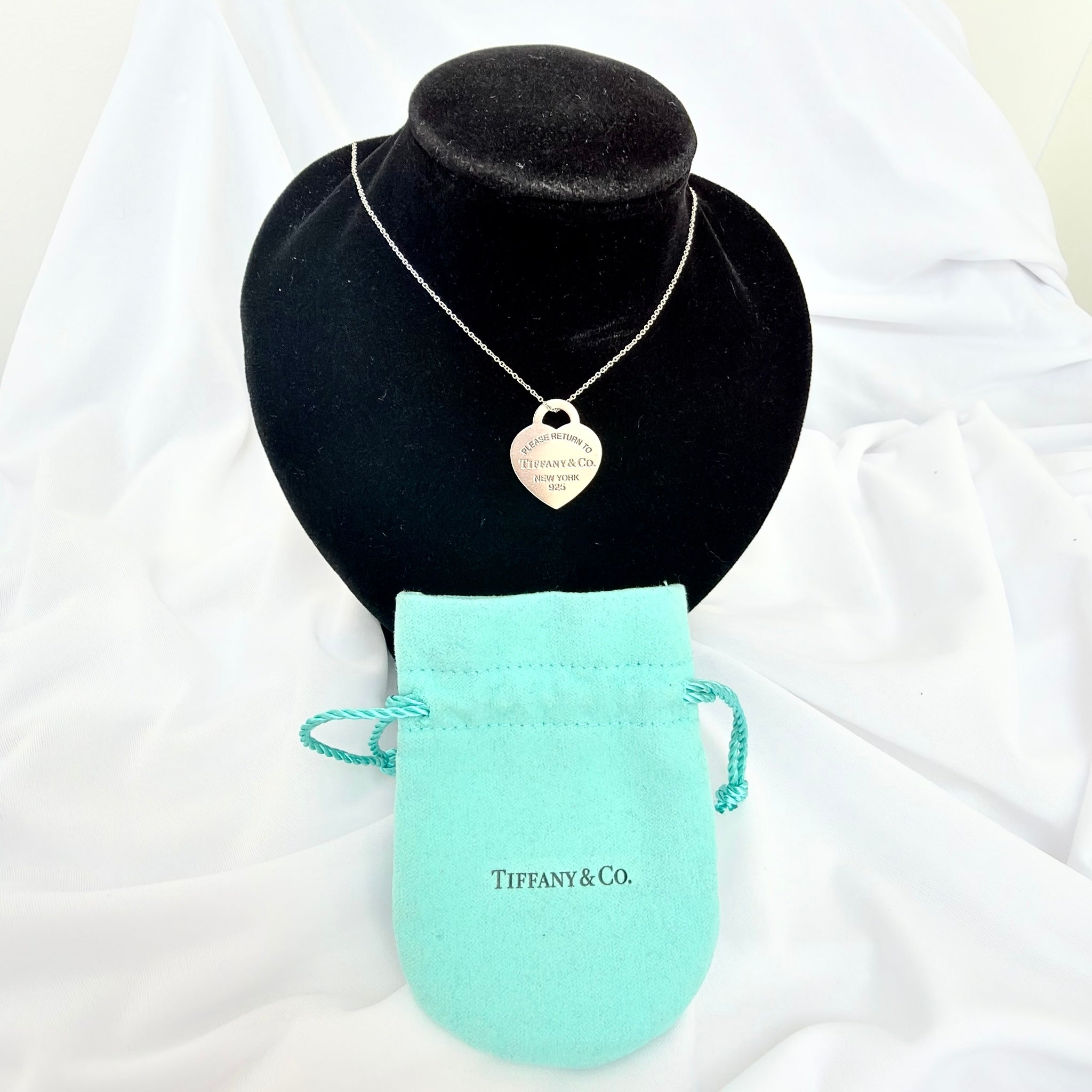 Tiffany & Co. Return to Tiffany Medium Heart Women's Necklace 925 Sterling Silver 18 inches