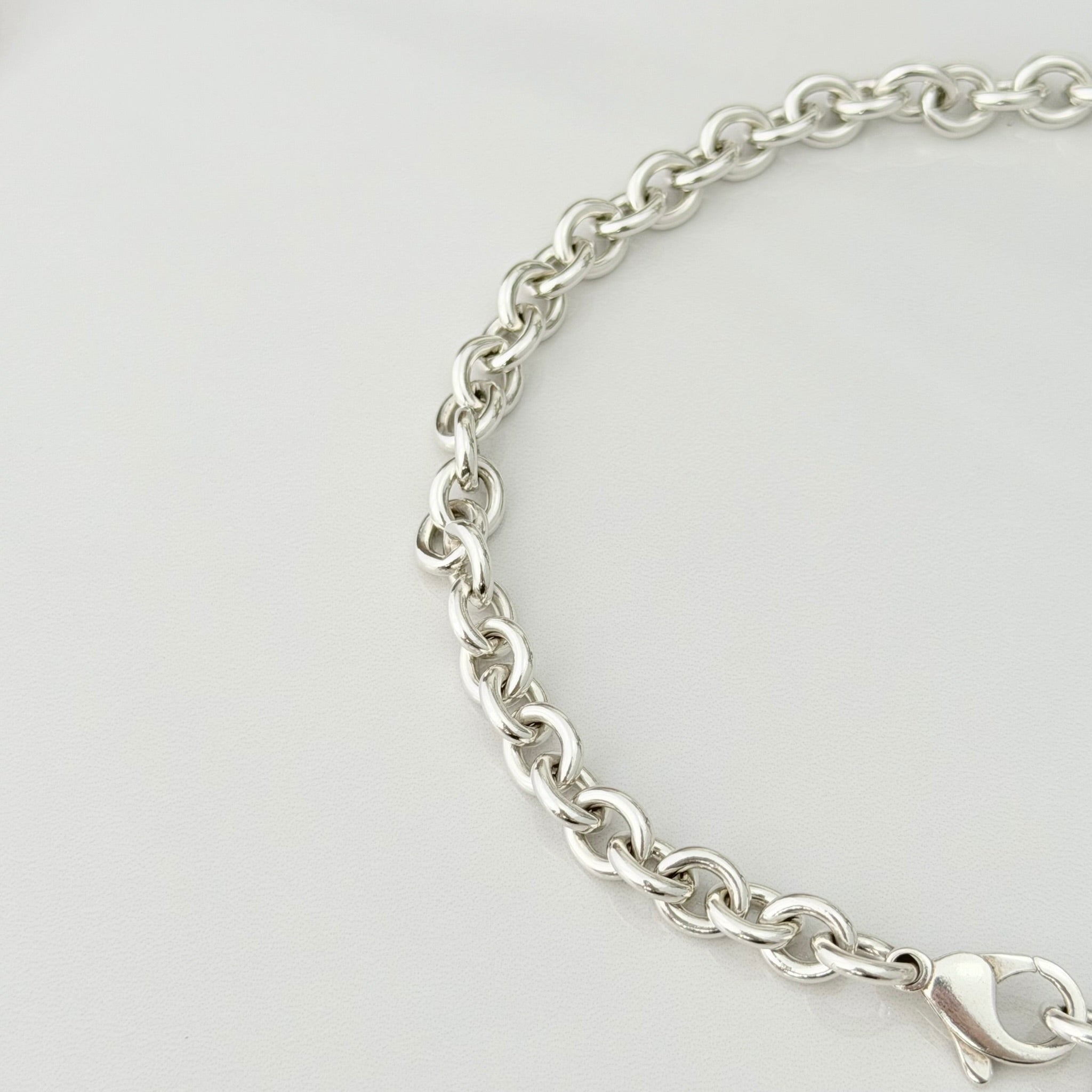 Authentic Tiffany & Co. Sterling Silver 925 Oval Pendant Choker Necklace With Packaging 15 inches
