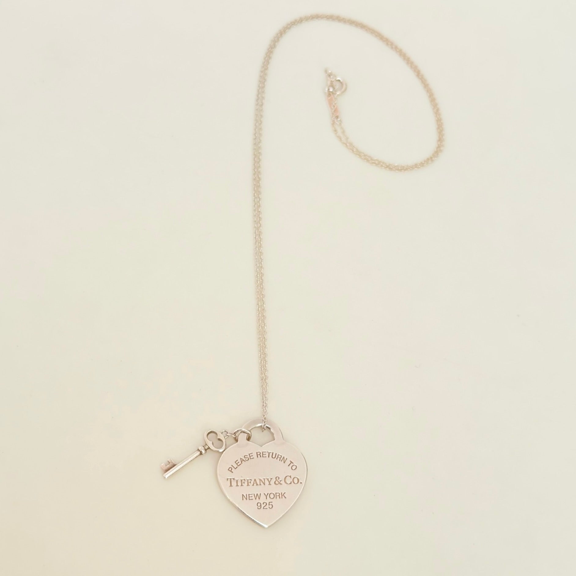 Tiffany&Co. Return to Tiffany  Medium Heart Key Lock Women's Necklace Silver 925 Sterling 19 inches With Packaging