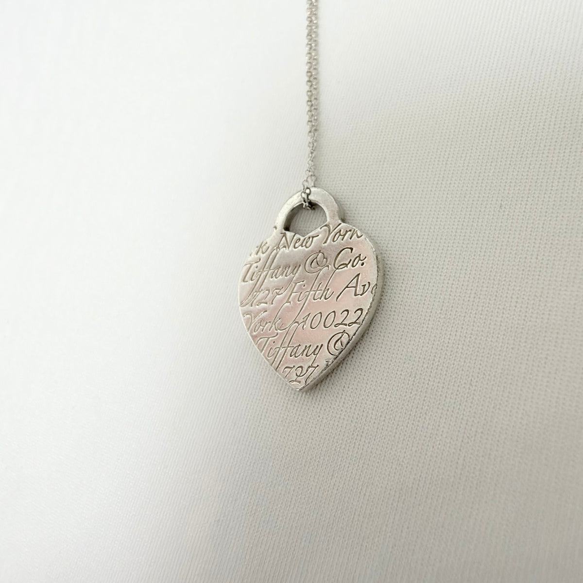 Tiffany & Co. 727 Fifth Avenue Script Medium Heart Sterling Silver 925 Necklace 22.5 Inches