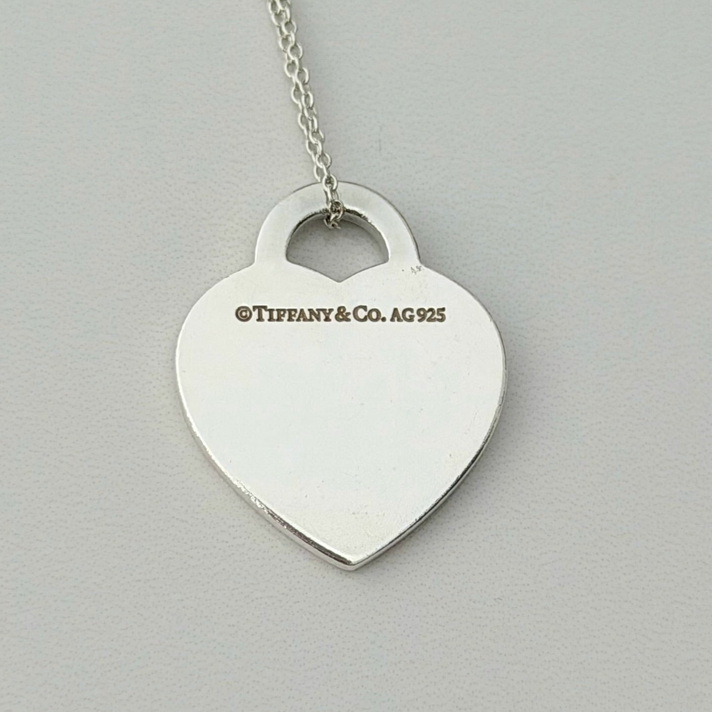 Tiffany & Co. Return to Tiffany Medium Heart Women’s Necklace Silver 925 Sterling 19 inches