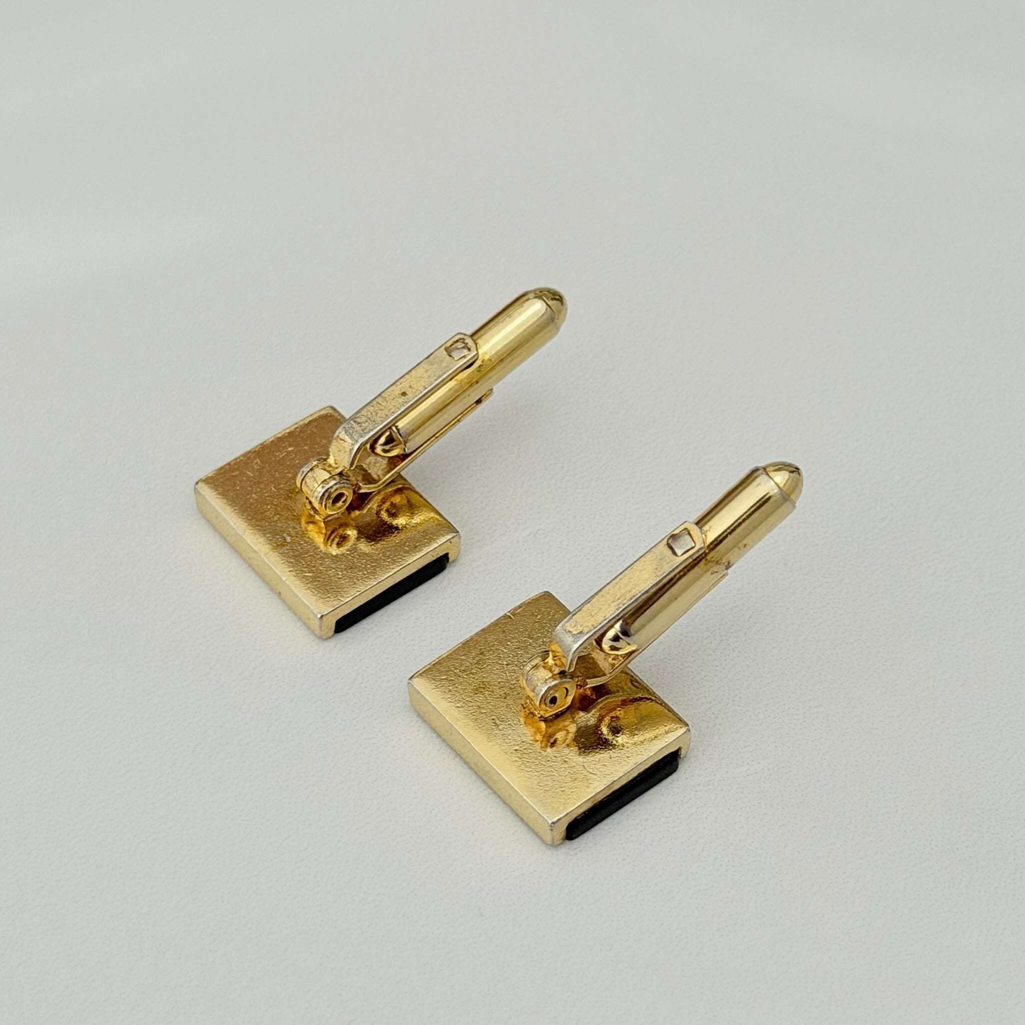 Authentic Christian Dior Vintage Rectangular Gold Tone Black Onyx Cuff Links