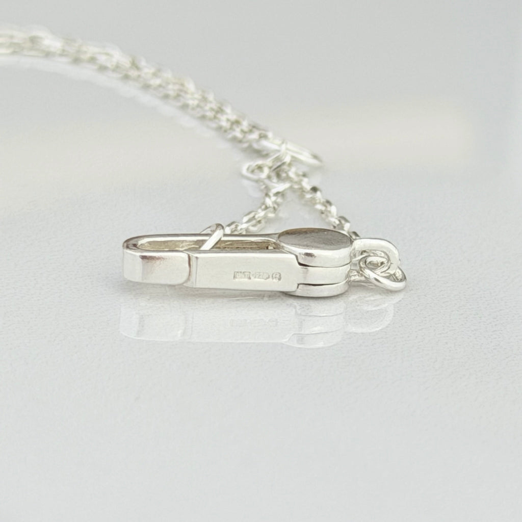 Authentic Gucci Heart Trademark Pendant Sterling Silver 925 Women’s Necklace 48cm With Packaging