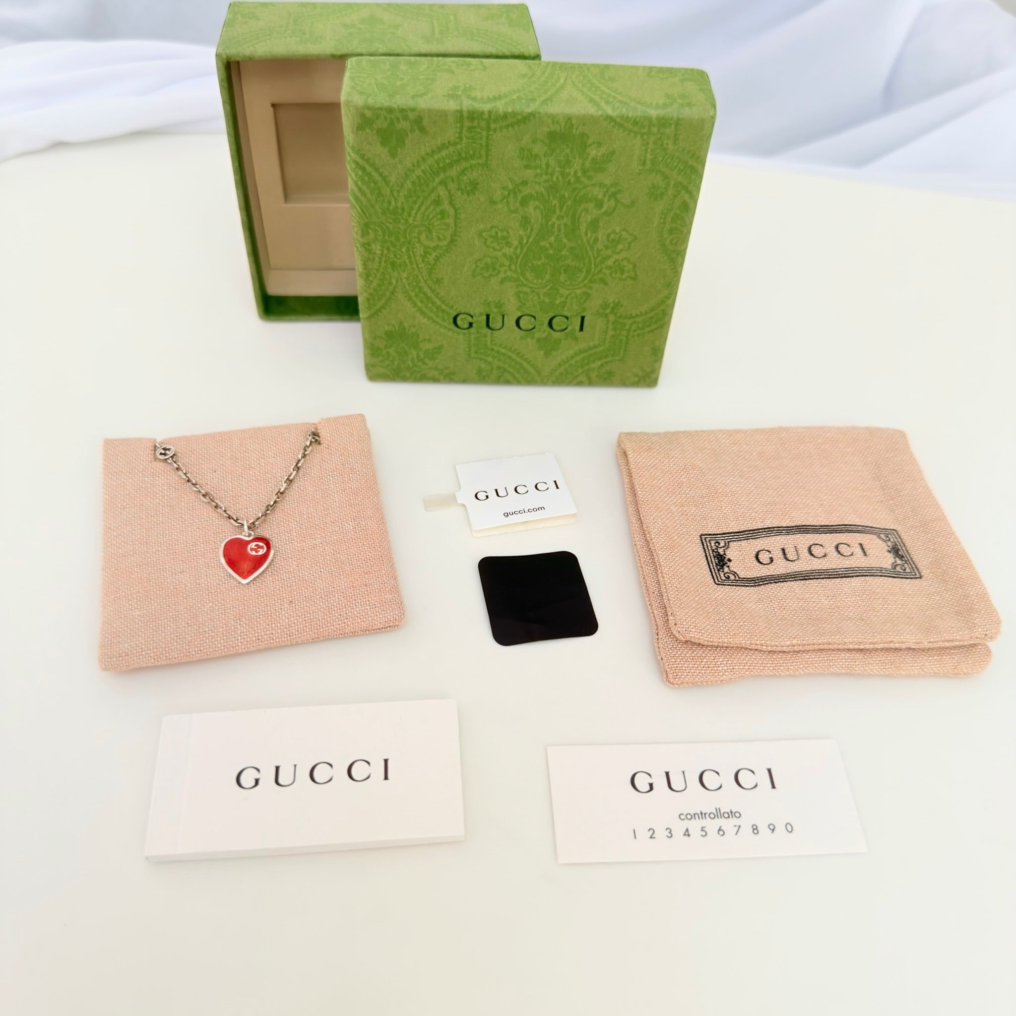 Authentic Gucci interlocking G chain Sterling Silver 925 Red Heart Necklace 19.5 Inches With Packaging