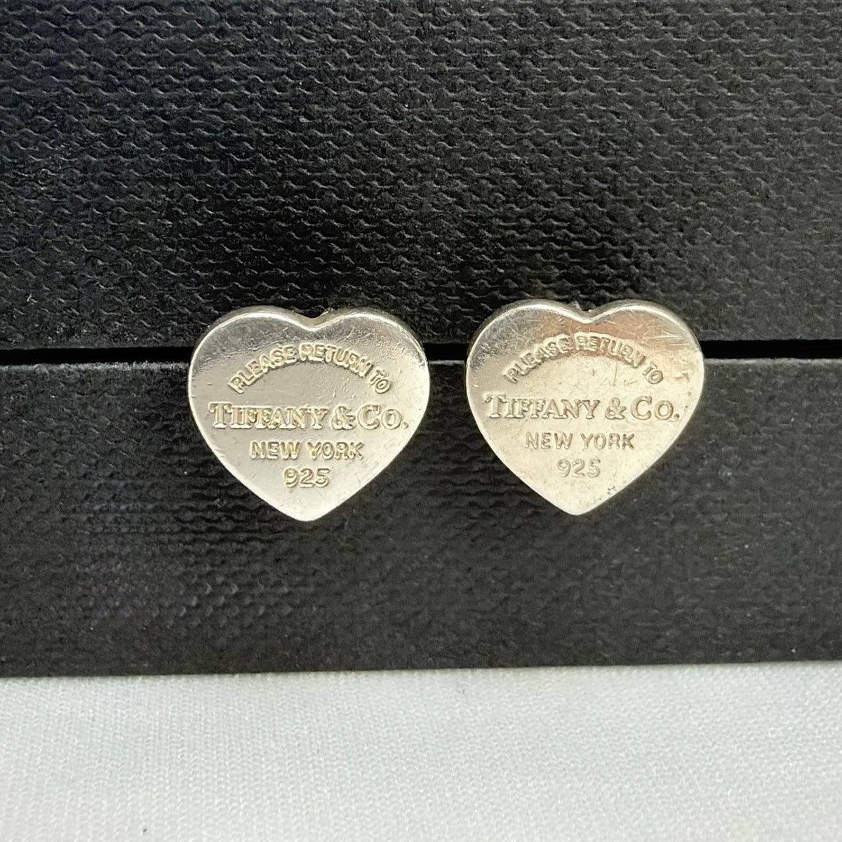 Tiffany & Co. 925 Sterling Silver 925 Mini Heart Stud Earrings Women With Packaging
