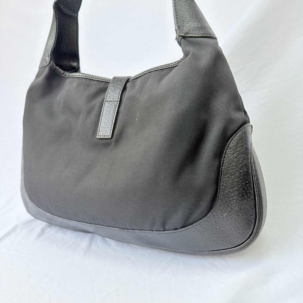 Vintage Gucci Jackie Small Handbag Black Leather And Nylon Piston Push-Lock Silver Closure Single Adjustable Strap