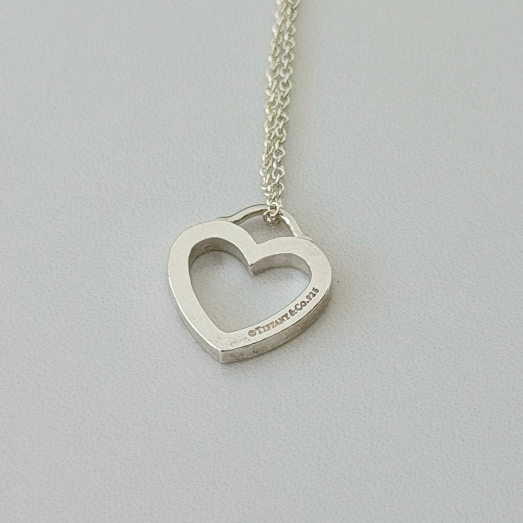 Tiffany & Co. Sentimental Open Heart necklace sterling silver 925 16 inches