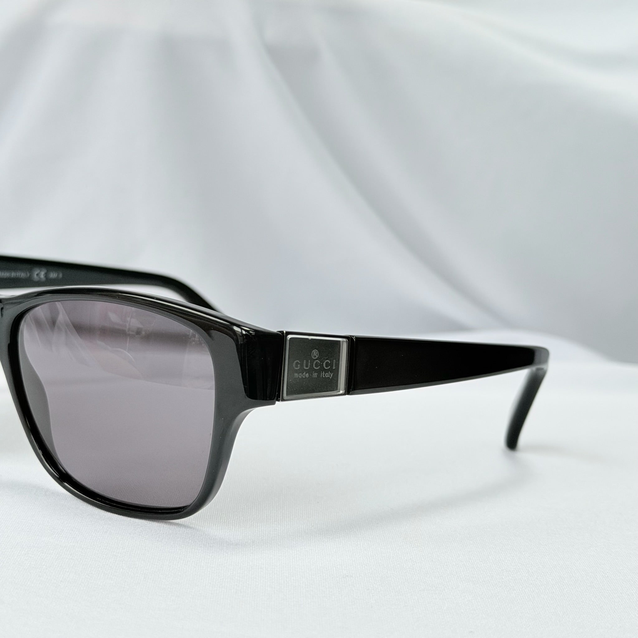 Authentic Gucci Black Silver Cat Eye Square Lens Unisex Sunglasses With Case