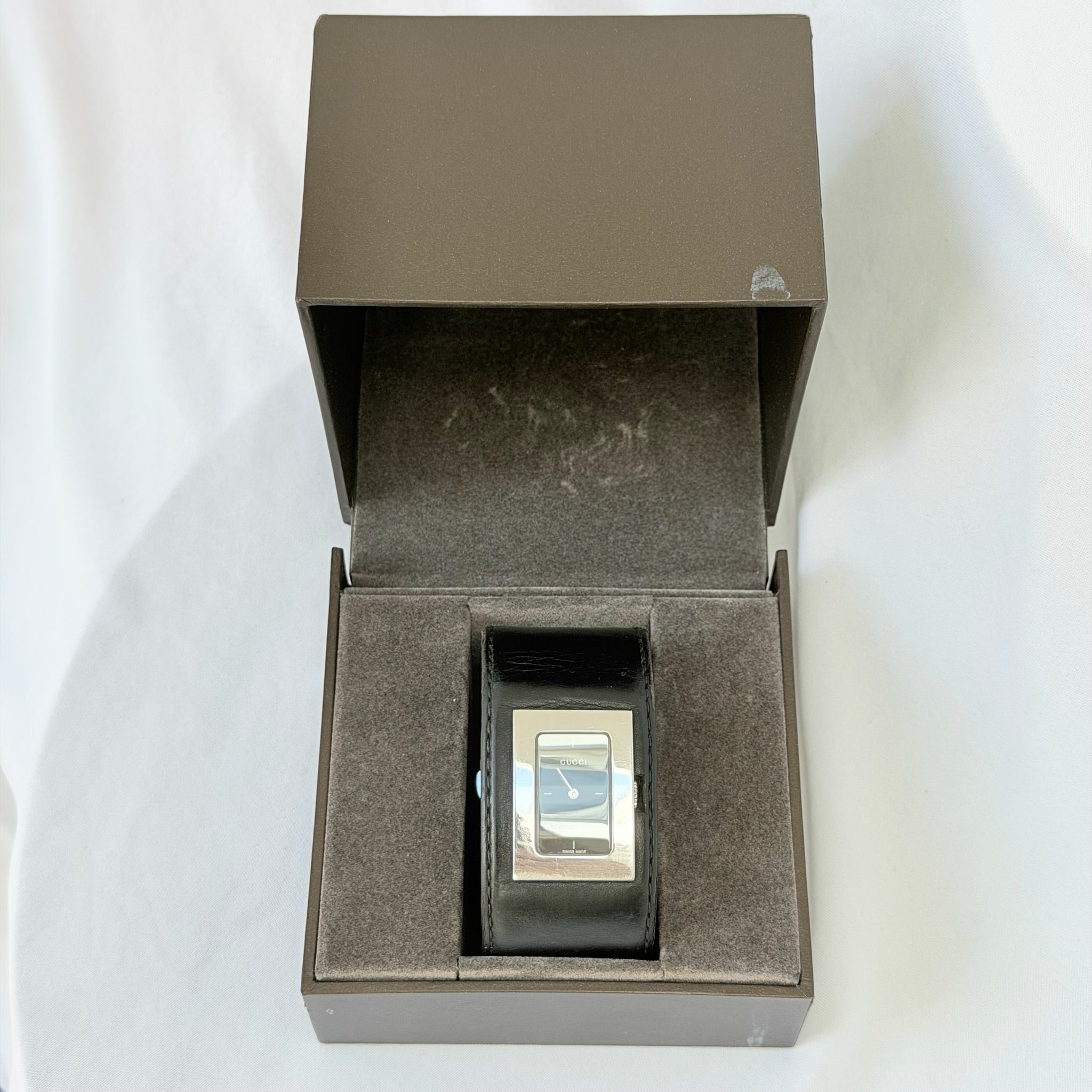 Gucci 7800L Women's Quartz Watch Black Leather Rectangular With Packaging 19cm