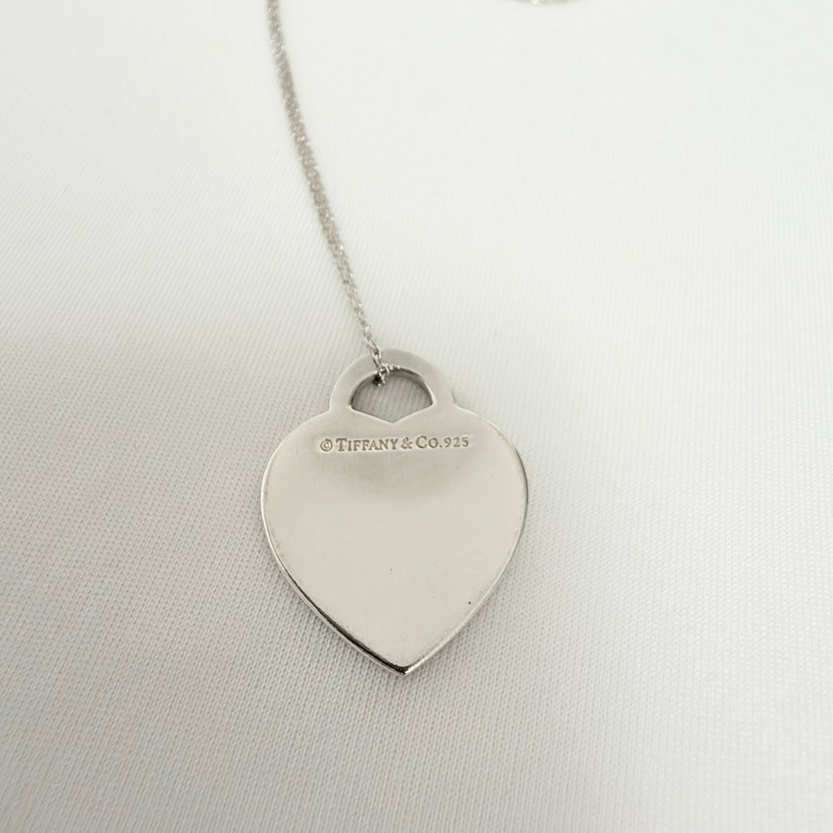 Tiffany & Co. 727 Fifth Avenue Script Medium Heart Sterling Silver 925 Necklace 22.5 Inches