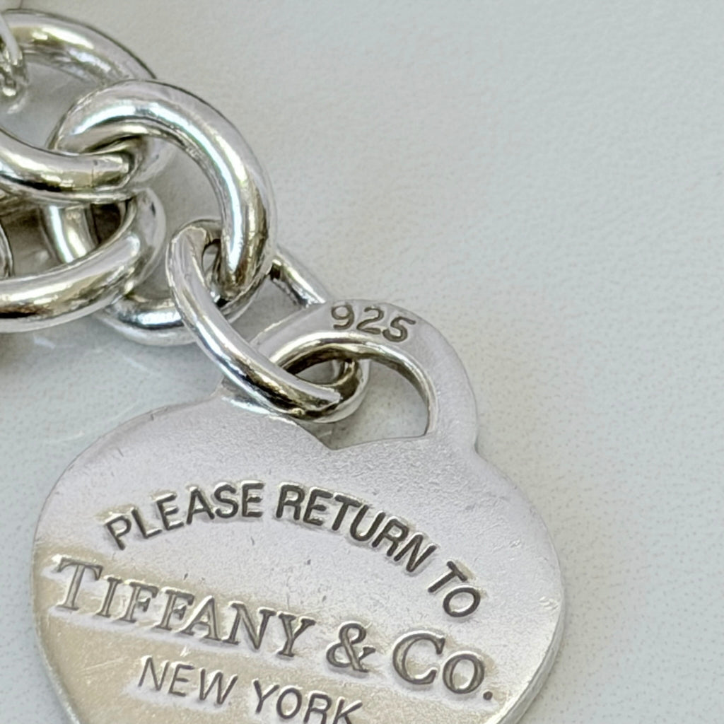 Authentic Tiffany & Co. Sterling Silver 925 Medium Heart Pendant Choker Necklace With Pouch 15 inches